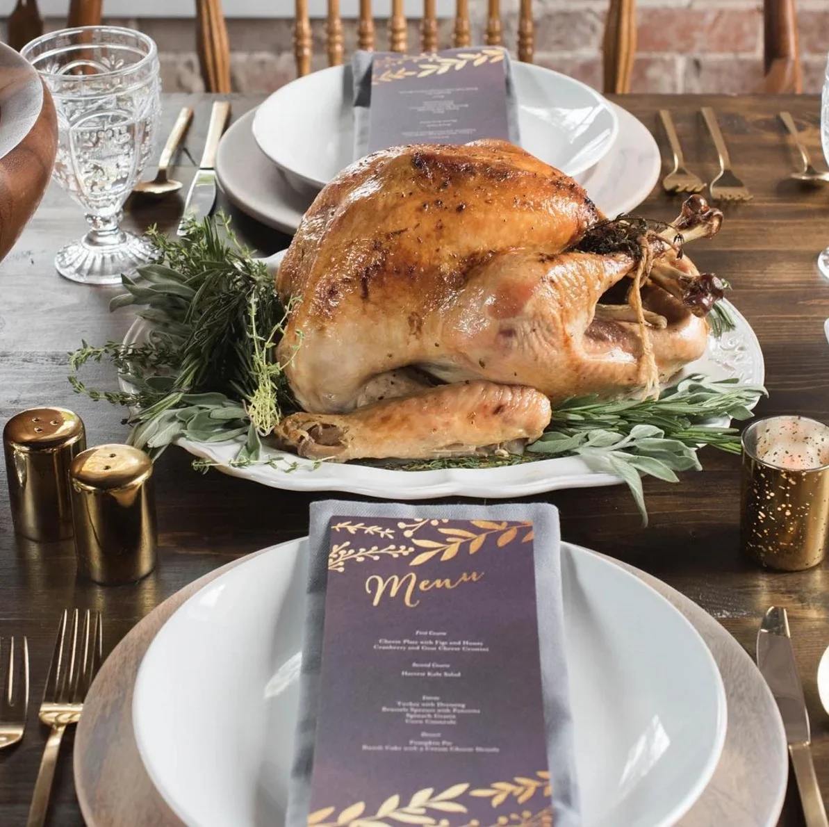 Thanksgiving Tablescapes to Fab up your Feast