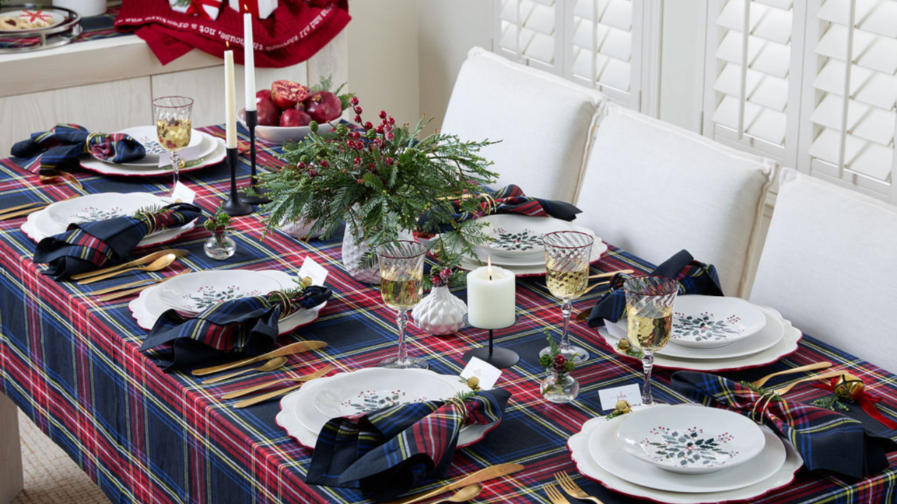 A Classic Holiday Table, Reimagined