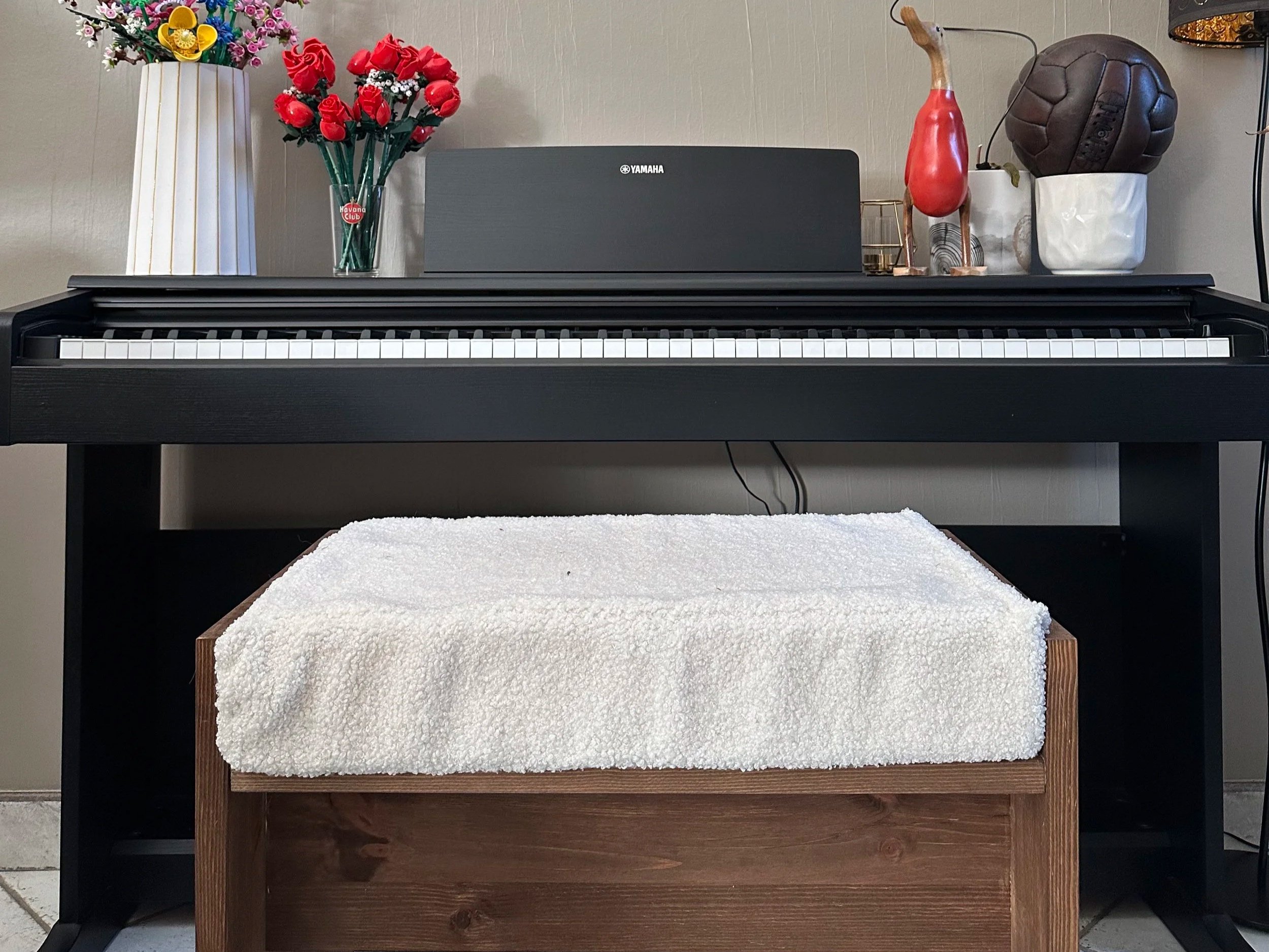 LE TABOURET DE MAMAN