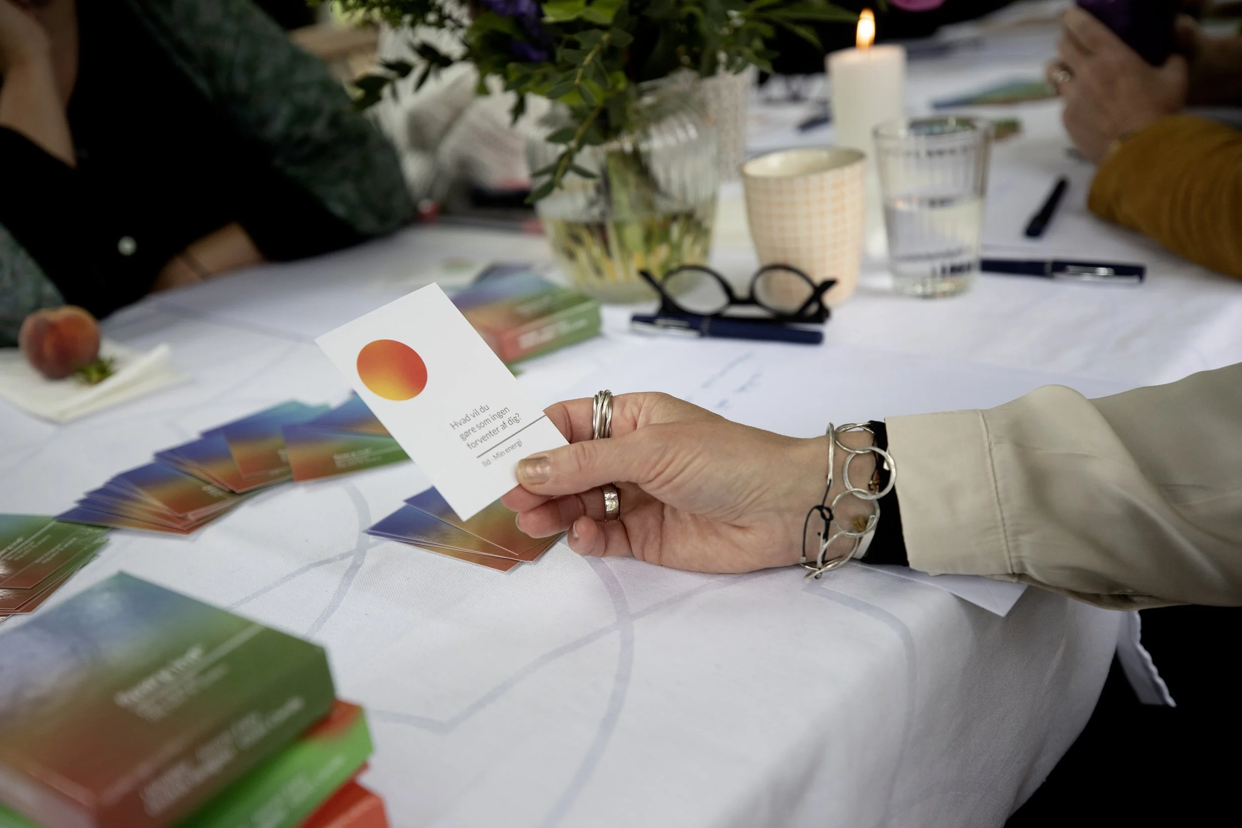 3 terapeutiske spil der styrker relationer, forældreskab og personlig udvikling