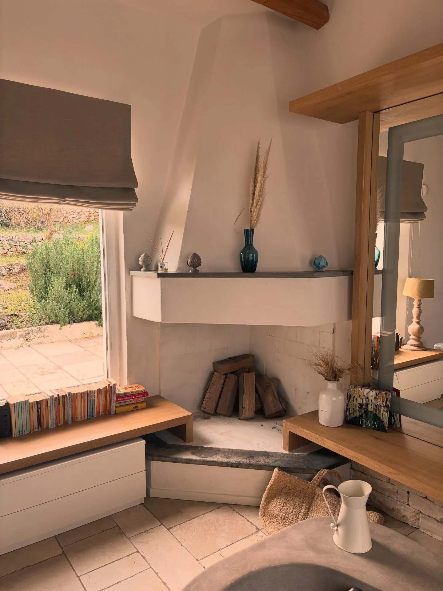 Quiet corners #puglia #polignanoamare❤️ #holidayhome #countryside #weareinpuglia