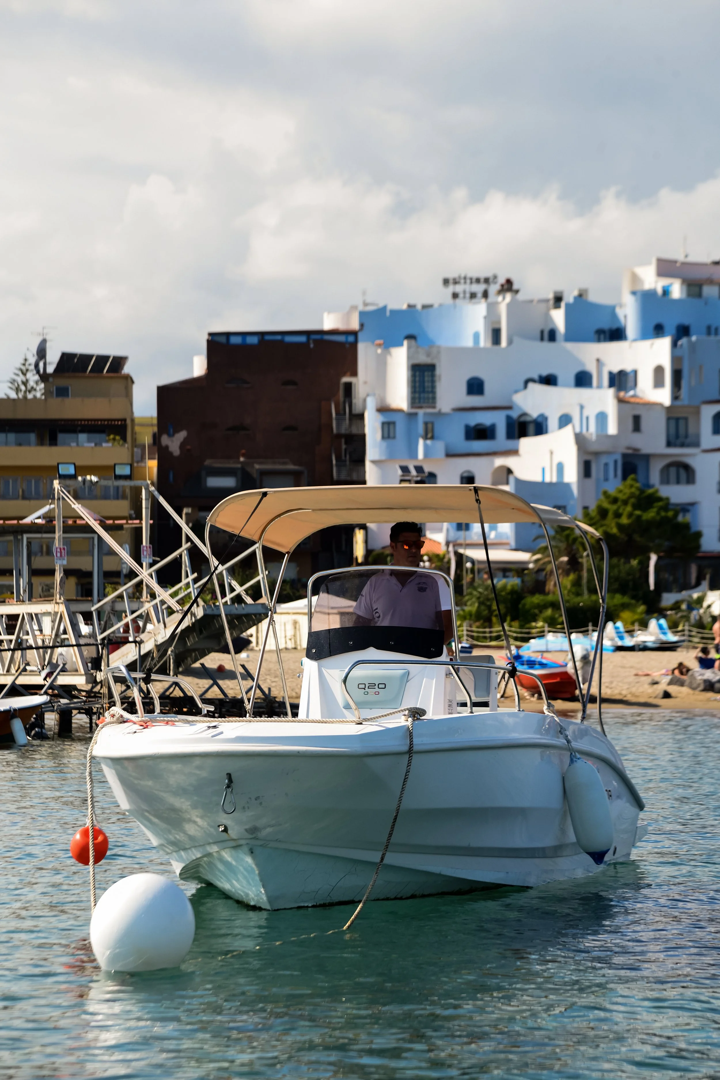 BARQA A20 LUXURY SPEEDBOAT