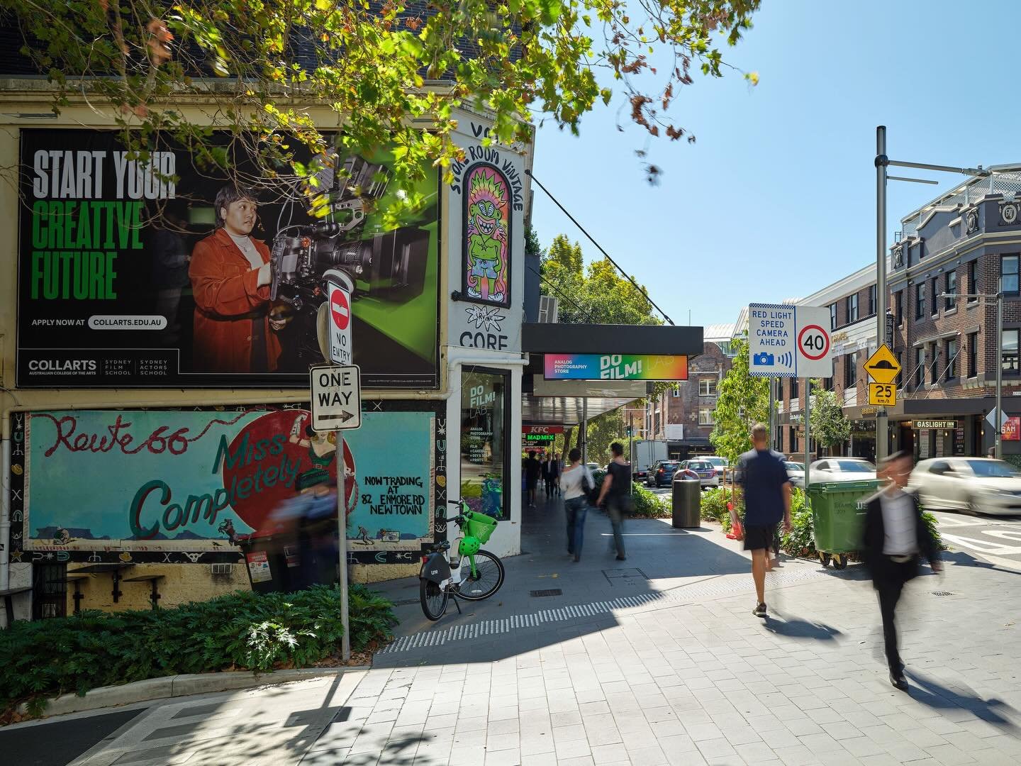 Collarts takes over Sydney 🎓
From  Surry Hills to Marrickville and all across the city&rsquo;s cultural hotspots, we&rsquo;ve rolled out targeted placements to showcase creativity in the heart of the city. High-impact sites, real-world visibility, a