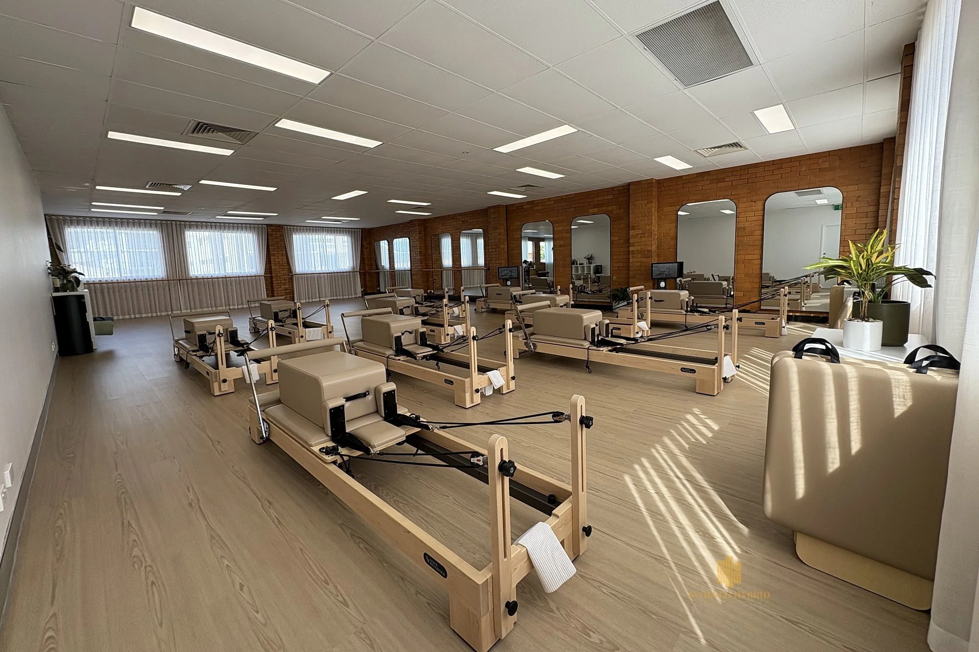 evolved-hybrid-05-pilates-studio-wm2.jpg
