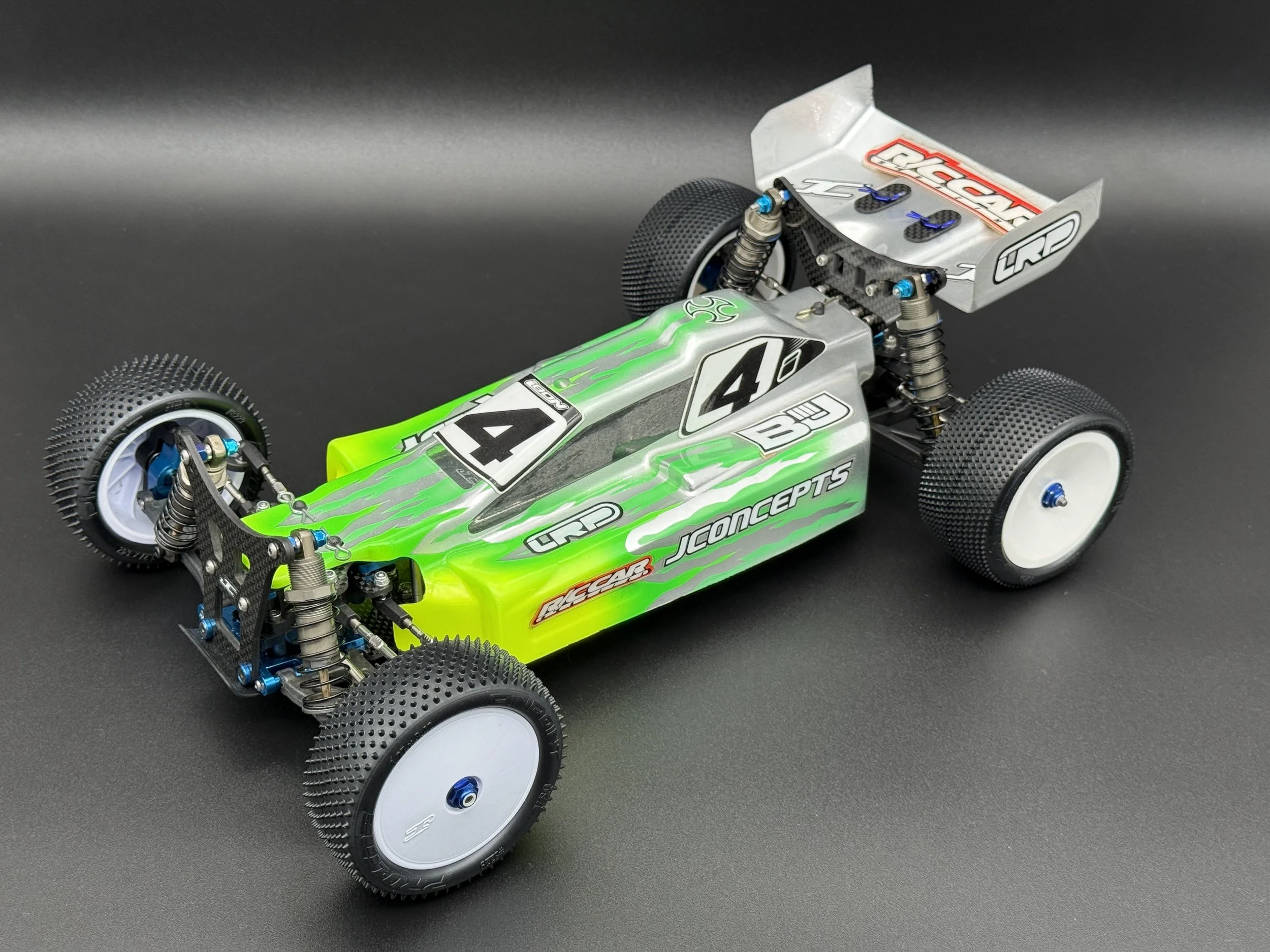 2004 JCONCEPTS BJ4 RC CAR MAGASINE