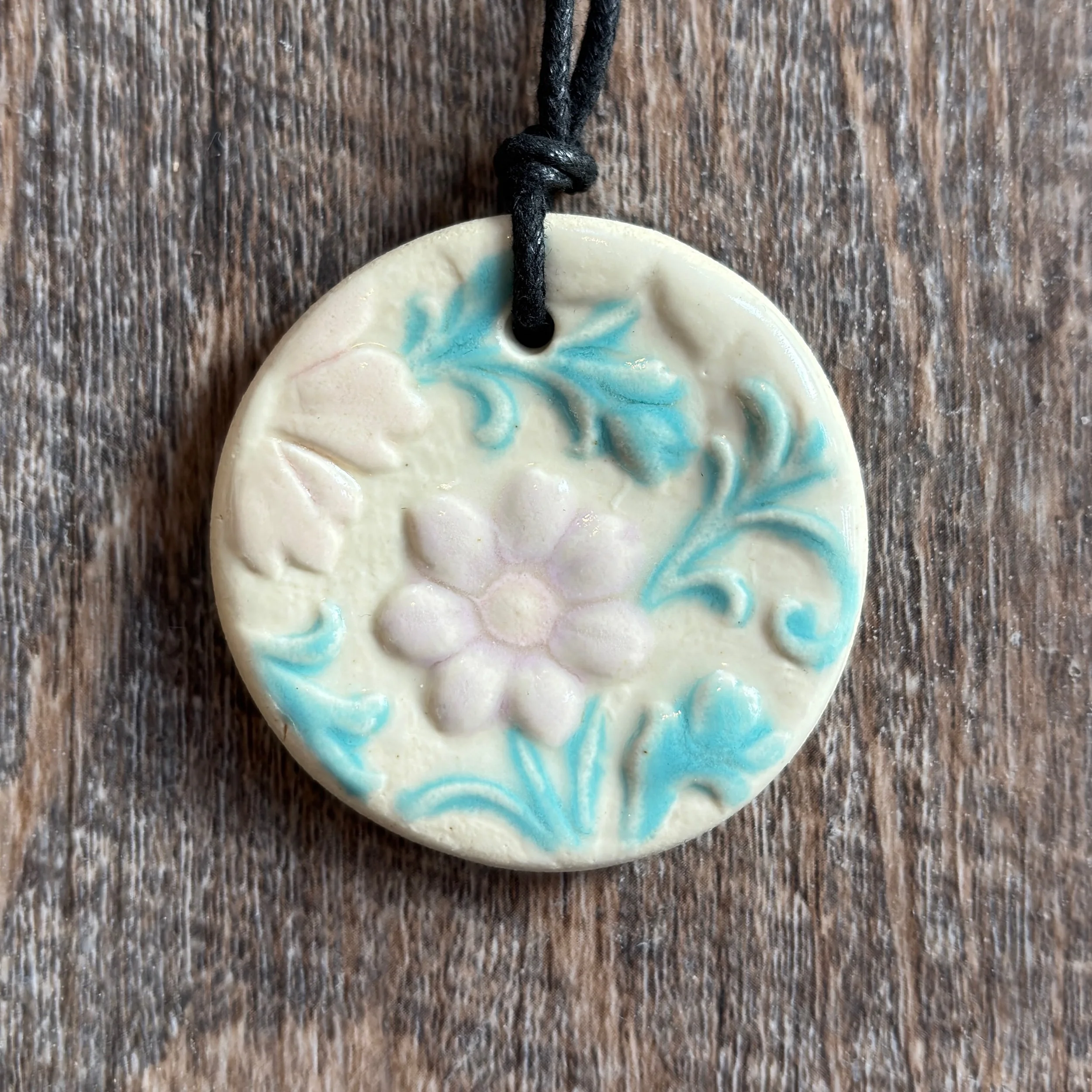 Round Purple Flower Necklace