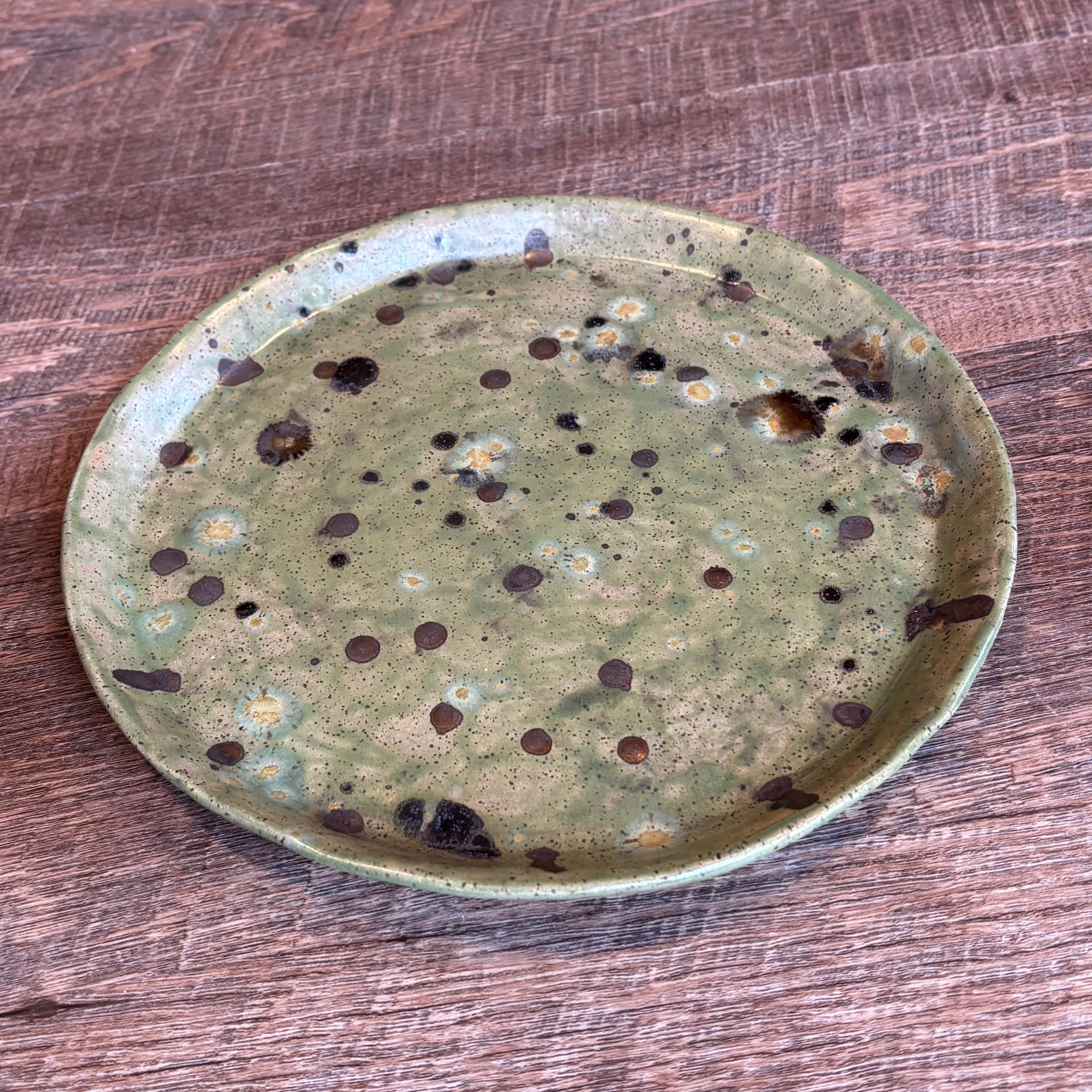 Black-Spotted Green Plate