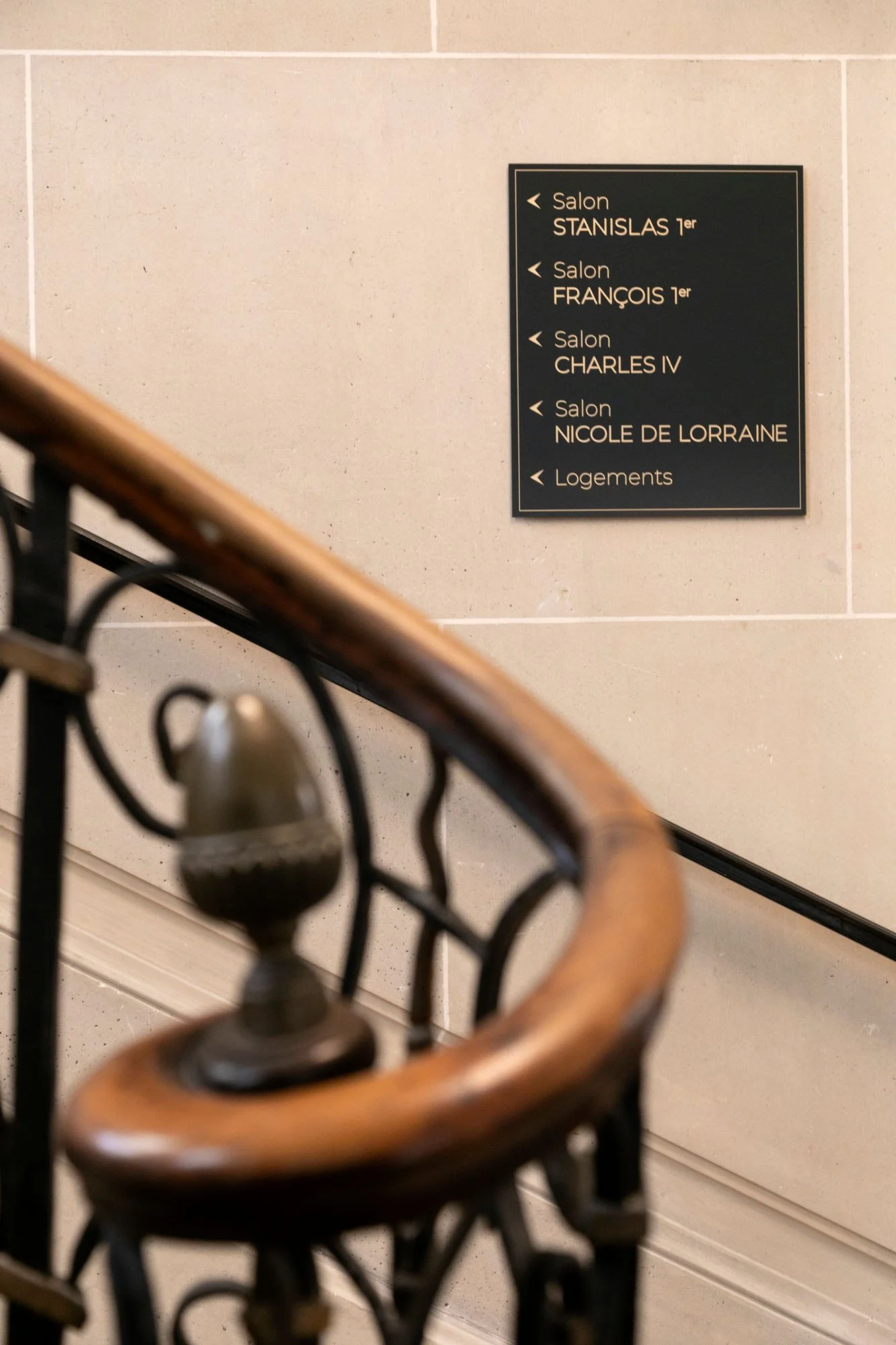 escalier salon bureau nancy.jpg