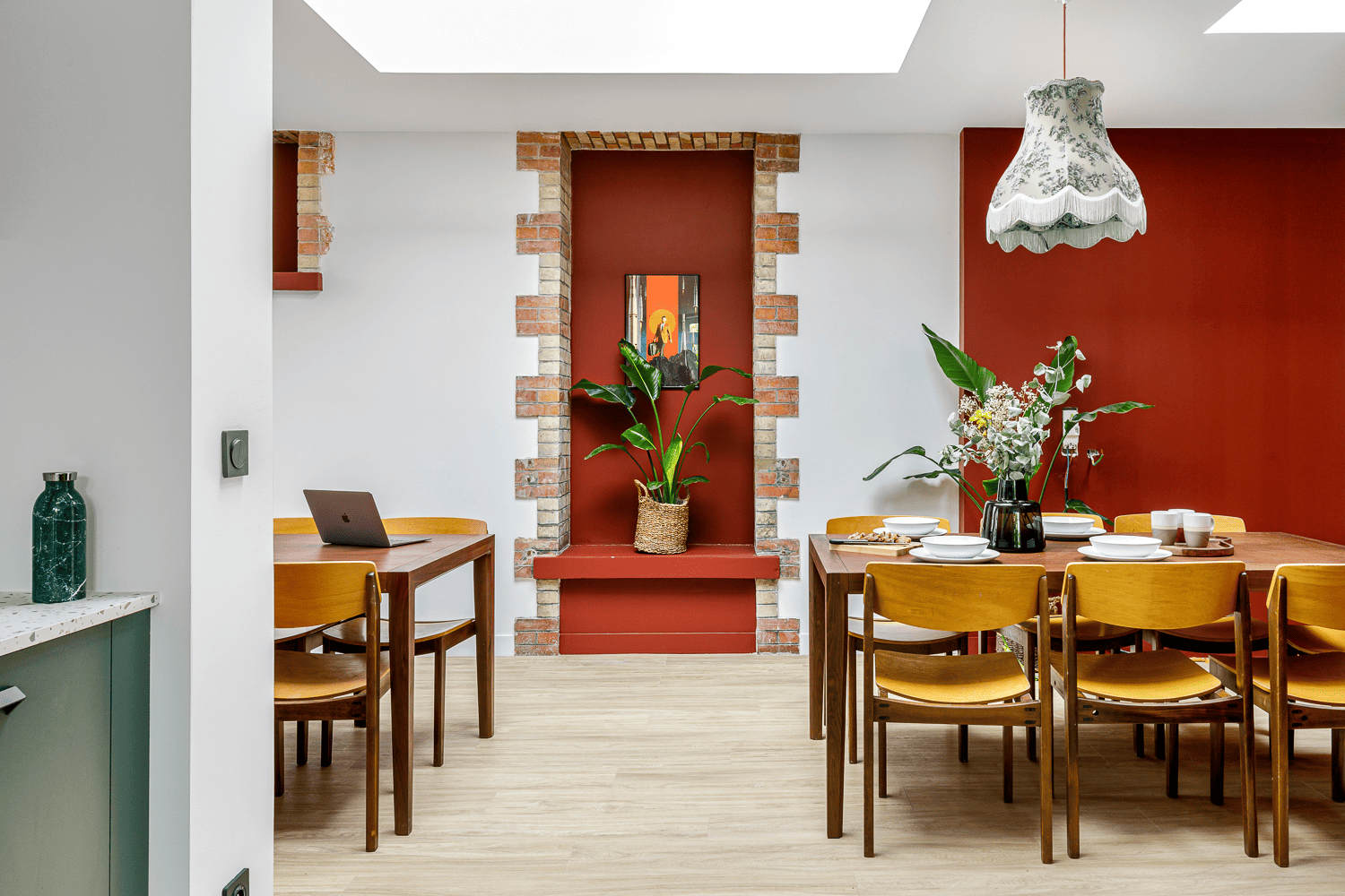 Salle à manger aménagement mobilier travaux.png