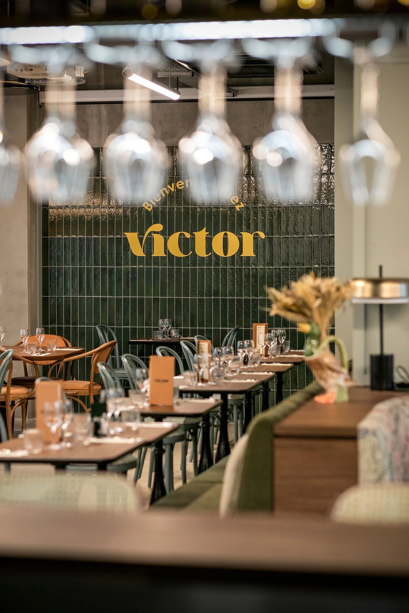 signalétique mobilier graphisme.jpg