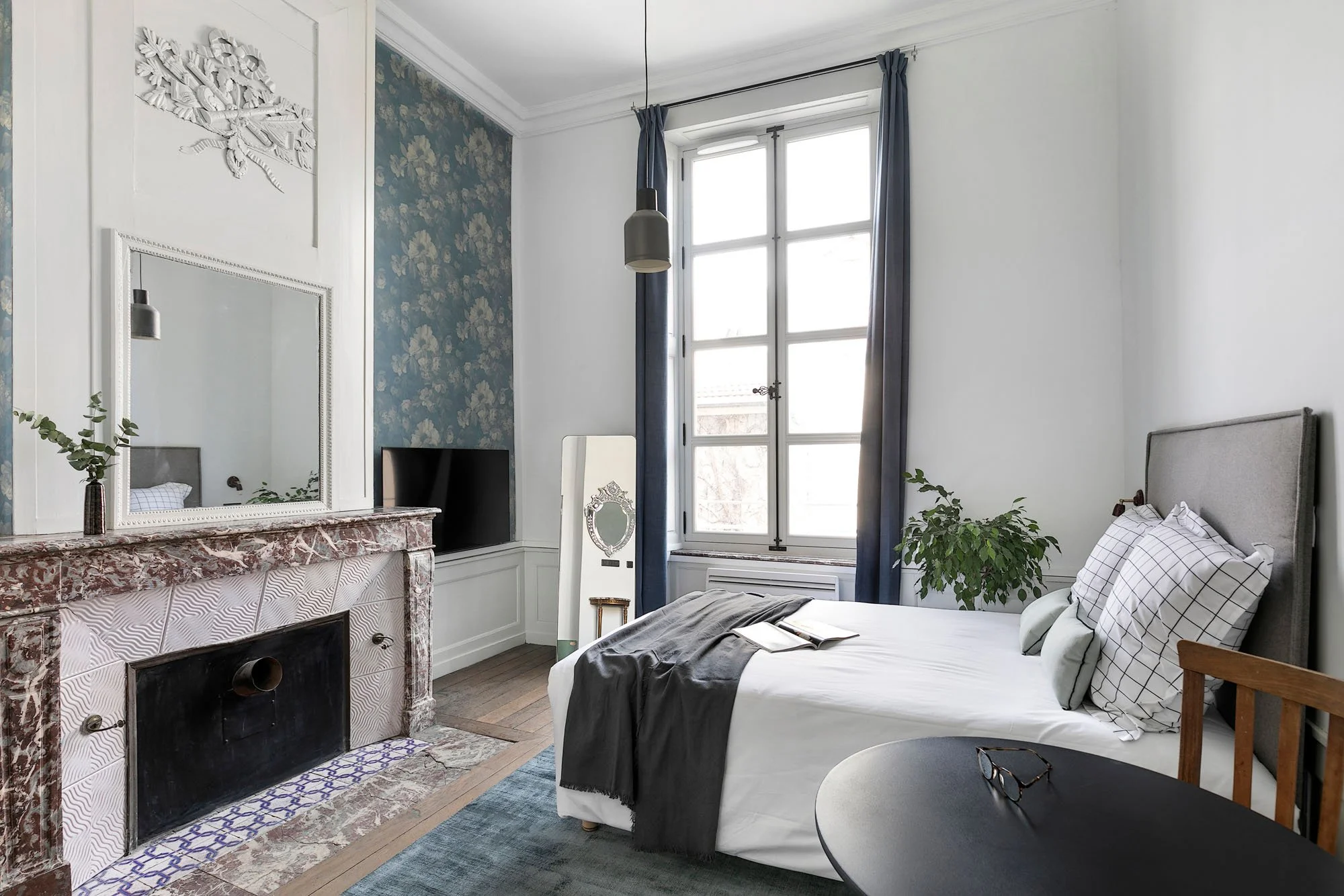aménagement chambre ancien hôtel.jpg