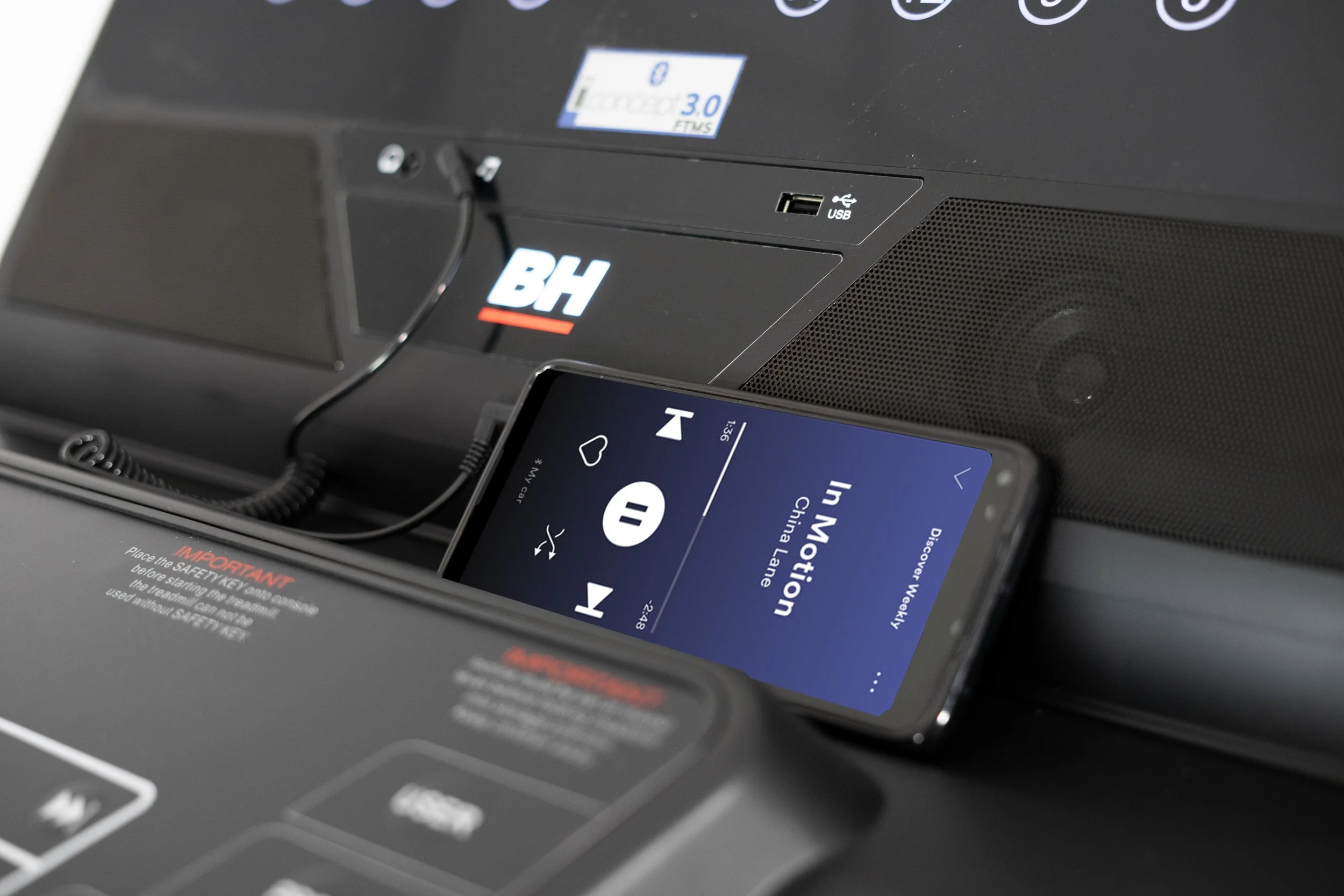 g6178_rs900_movil .jpg