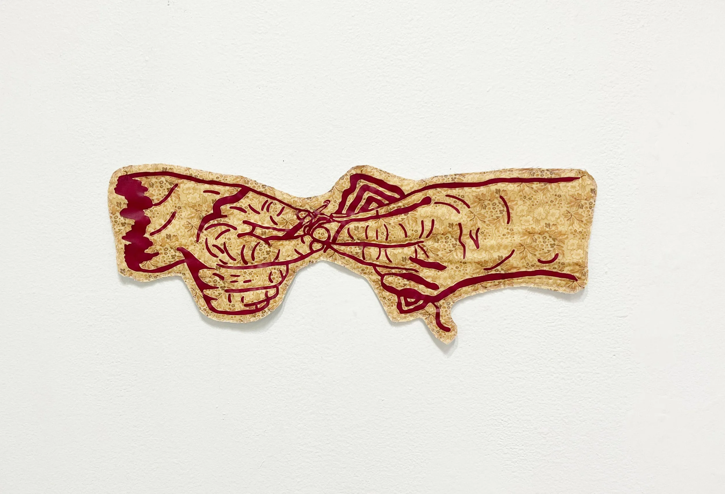 Waiting for the days to pass by I/Venter på at dagene skal gå I, handquilted, heat transfer vinyl, heirloom textile, synthetic thread, batting, 46 x 78 cm. Photo: I.T.K