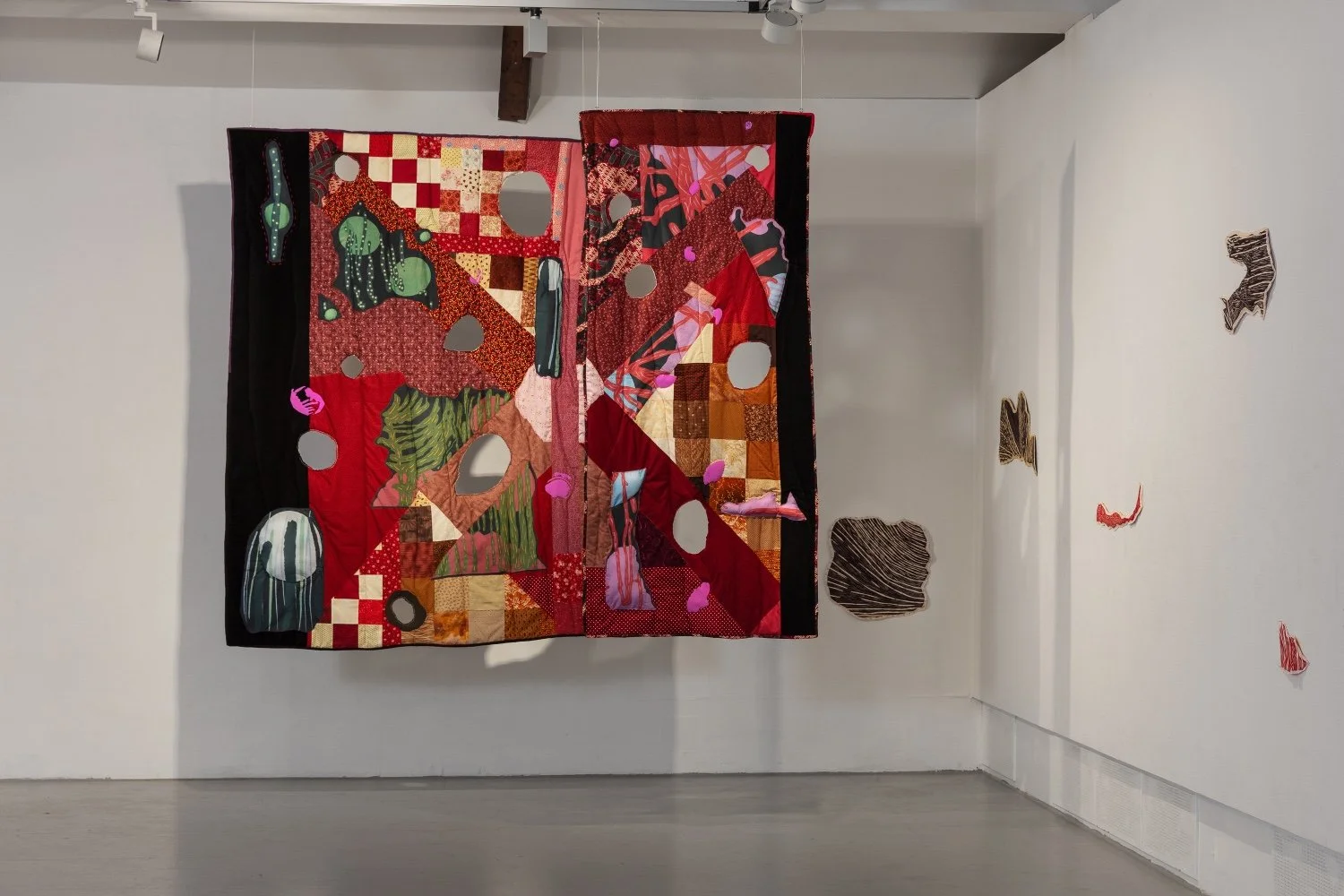 Anthropomorphism (Landscape) I, reactive digital textile printing, heirloom textile, synthetic-, embroidery thread, batting, used bed linen, heat transfer vinyl, 150 x 195 cm, 2024.

Anthropomorphism (Landscape) II, reactive digital textile printing,