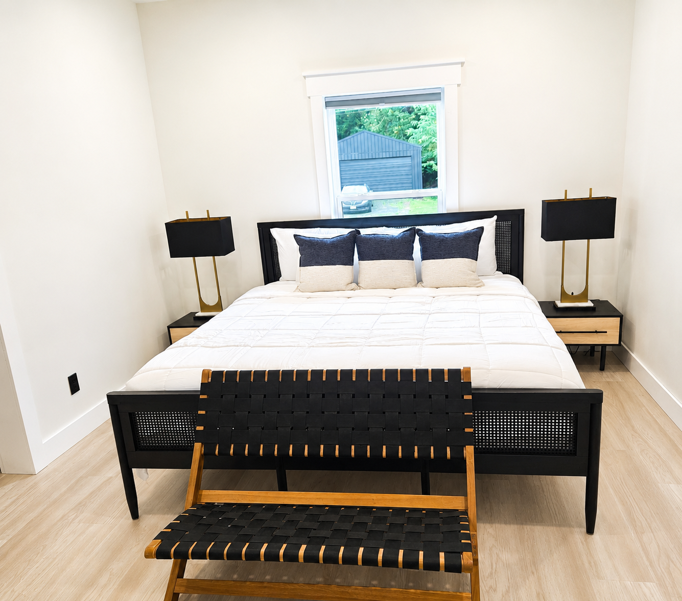 Beachriver_GuestBedroom_modern design.png