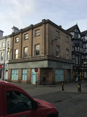 32 High Street