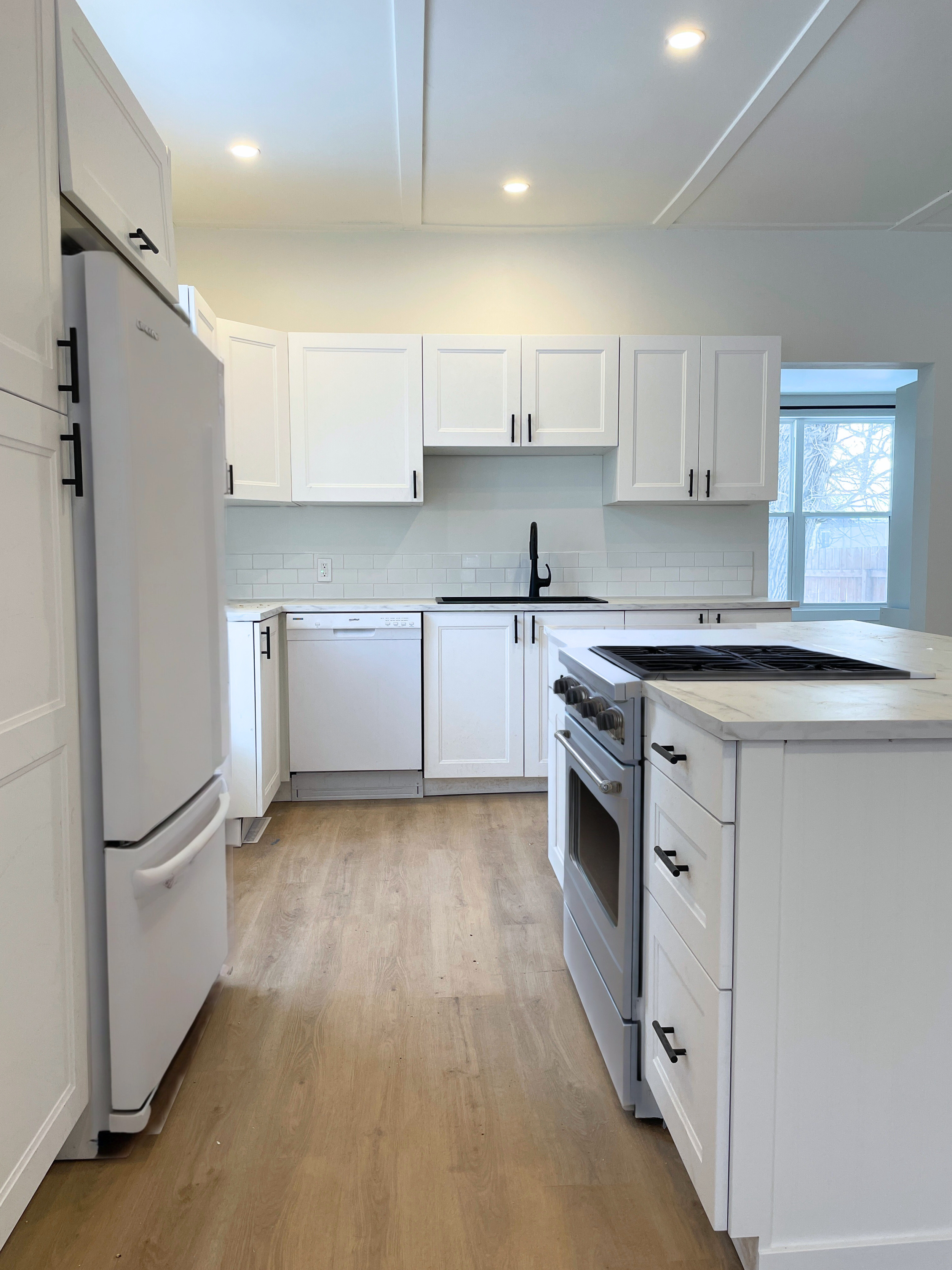 SFH 10 - edited with fridge and stove.png