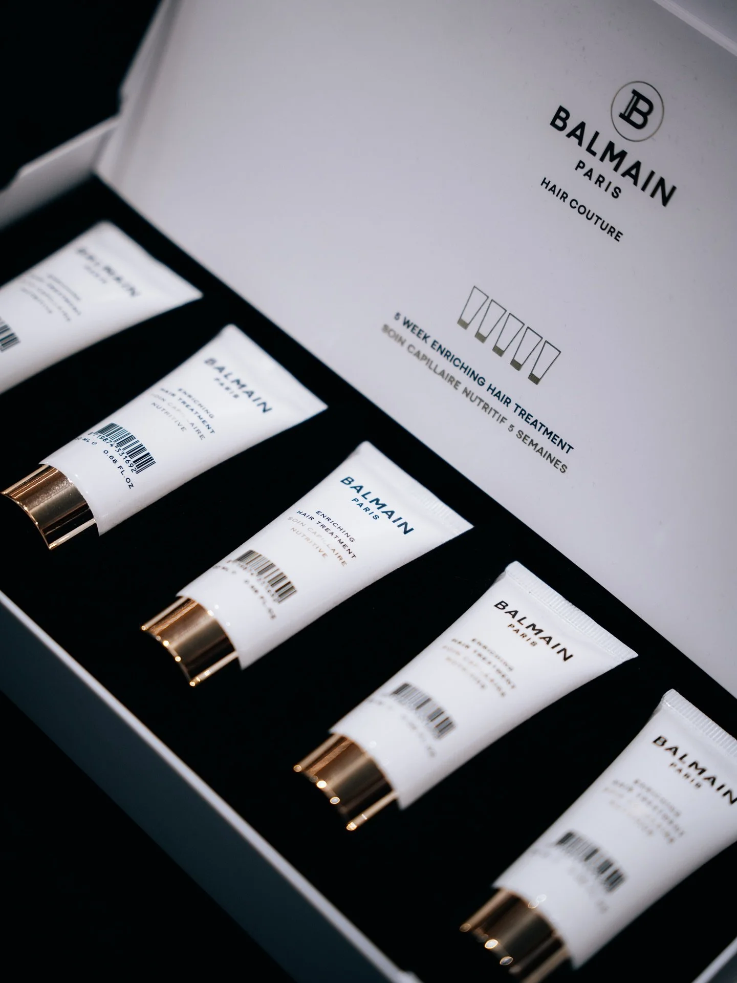 Trattamento rigenerante in 5 settimane 

una routine completa in 5 settimane i due principi attivi nella formula : proteine di Seta e Acido Succinico sigillano le cuticole, donano corpo ed elasticit&agrave; e ricostruiscono la fibra del capello, per 