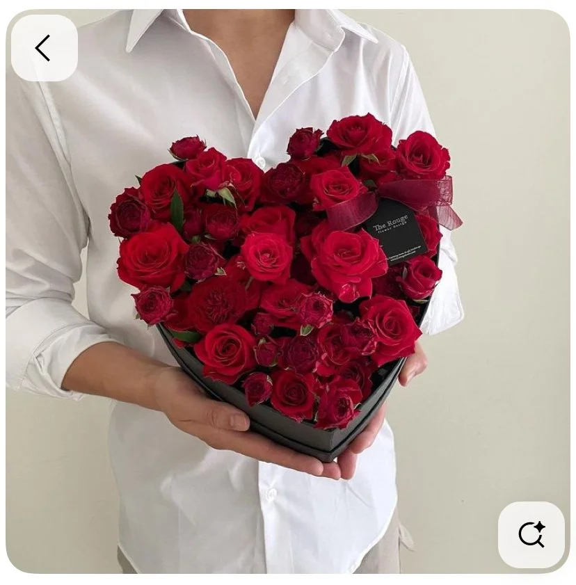 Roses - Heart shaped box