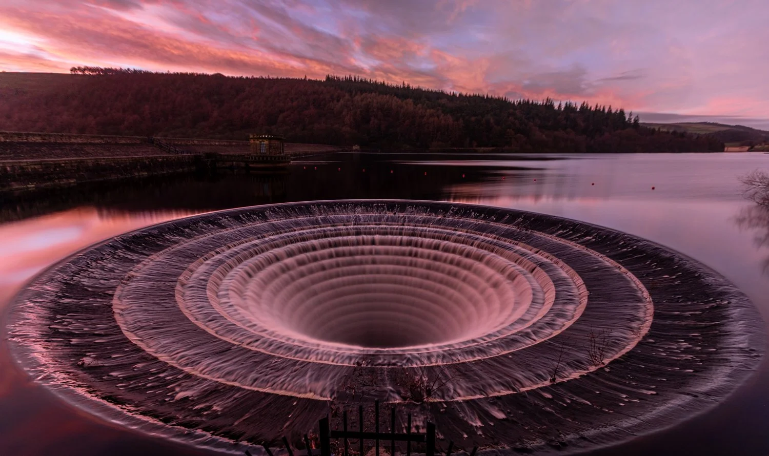 Ladybower Plug Hole.jpg