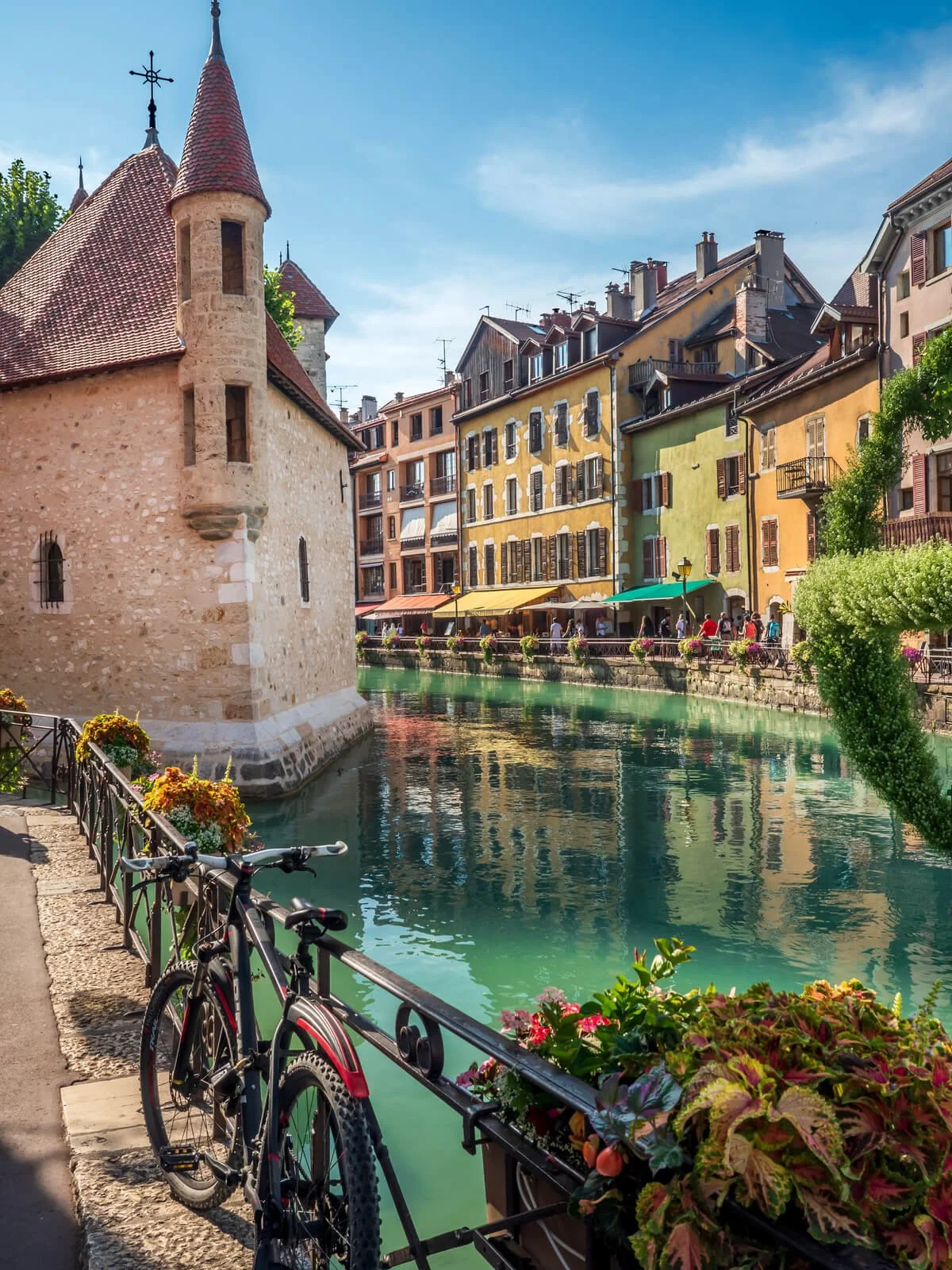 Visiter Annecy : découvrez la ville avec VTC Annecy Mont-Blanc
