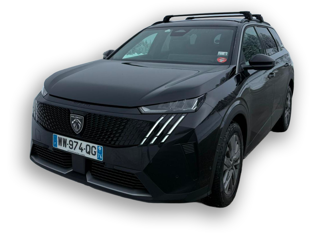 SUV noir Peugeot, avec barres de toit, disponible en 4 places avec grand coffre et confort maximum