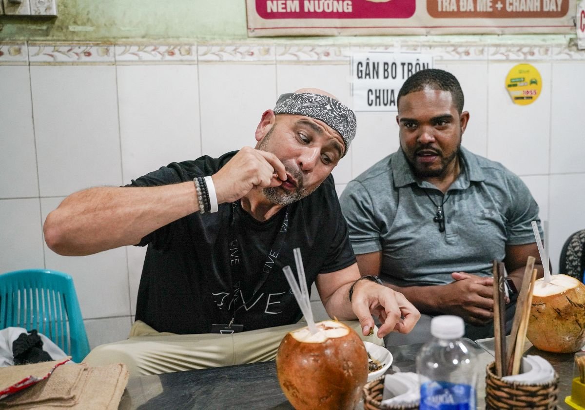 Where to try fried bugs in Hoi An? VIVE Society traveler trying delicious street food.