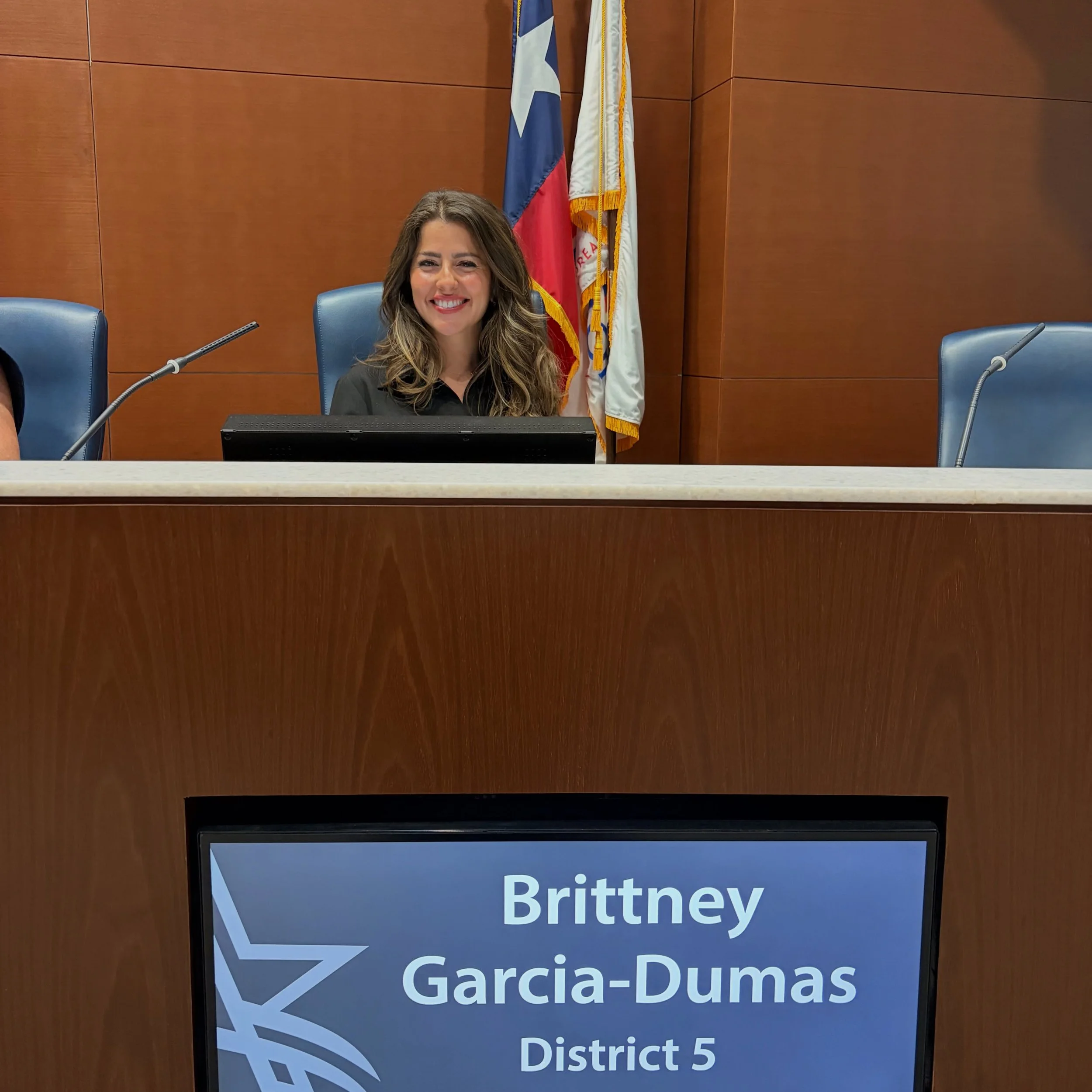 On Tuesday night, District 5 took its seat on City Council. 

I am so grateful to every resident who raised their voice.
Your trust in our vision will be remembered.
We will not be perfect.
But I promise
to listen...
and love...
and work with everyth