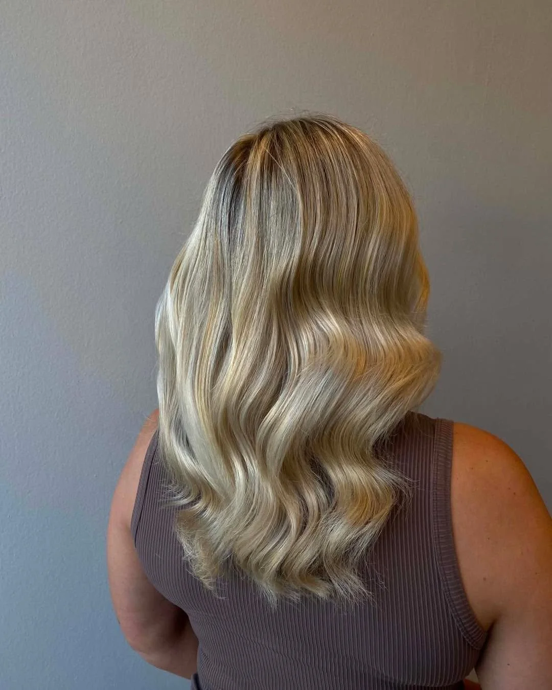 klassiske reflekser inkl. klip af spidser kan alts&aring; ogs&aring; bare noget 🤍

#highlights #blonde #fris&oslash;raalborg