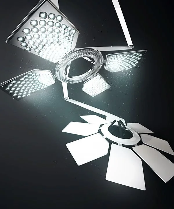 Illuminazione chirurgica a LED sospesa con sistema di bracci articolati