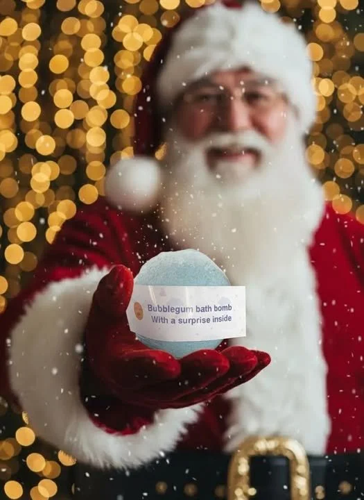 Bubblegum Surprise Bath Bomb