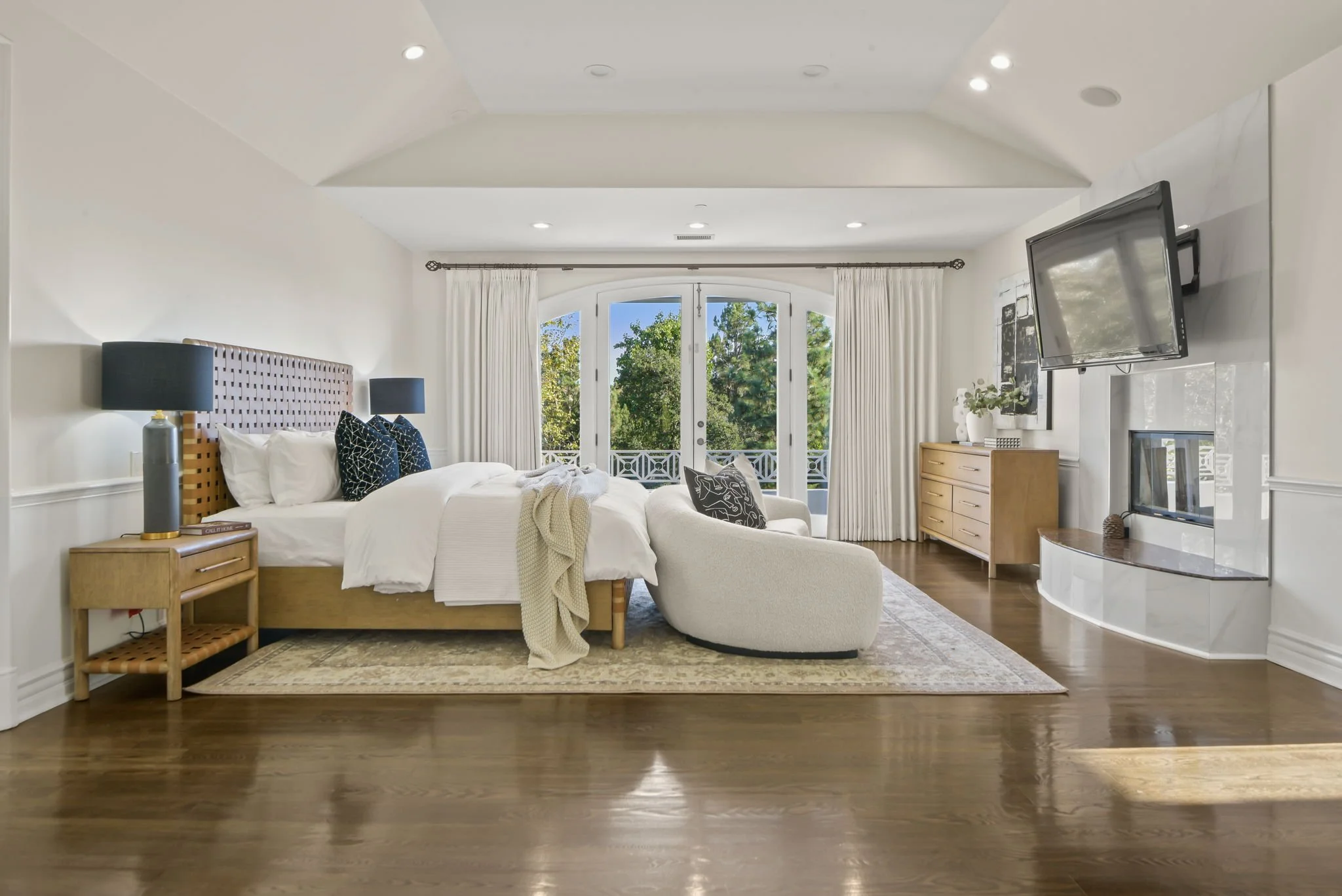 43-web-or-mls-11730 Stonehenge Ln_MEDIA360VR-43.JPG