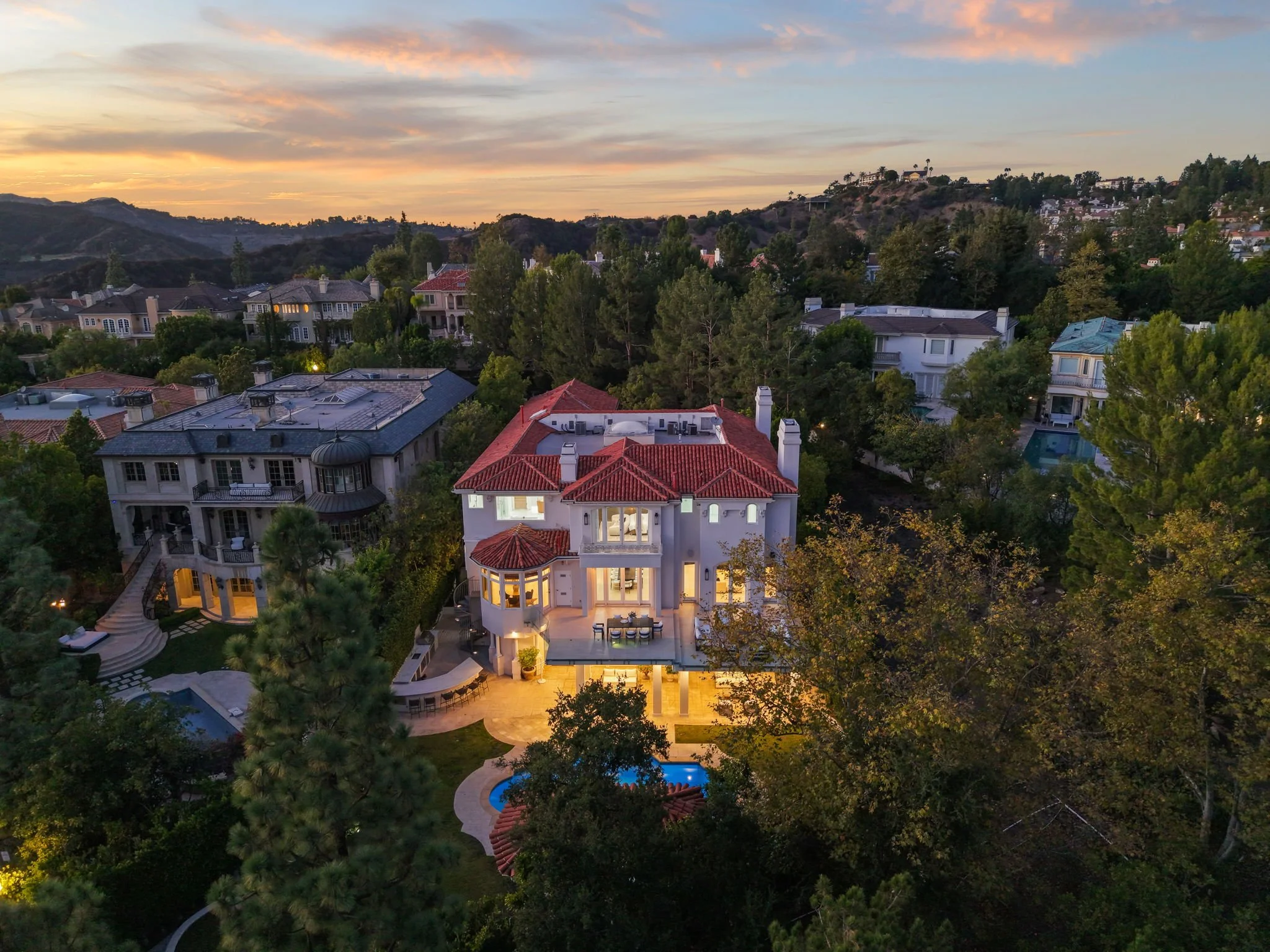 117-web-or-mls-11730 Stonehenge Ln_twilight_MEDIA360VR-4.JPG