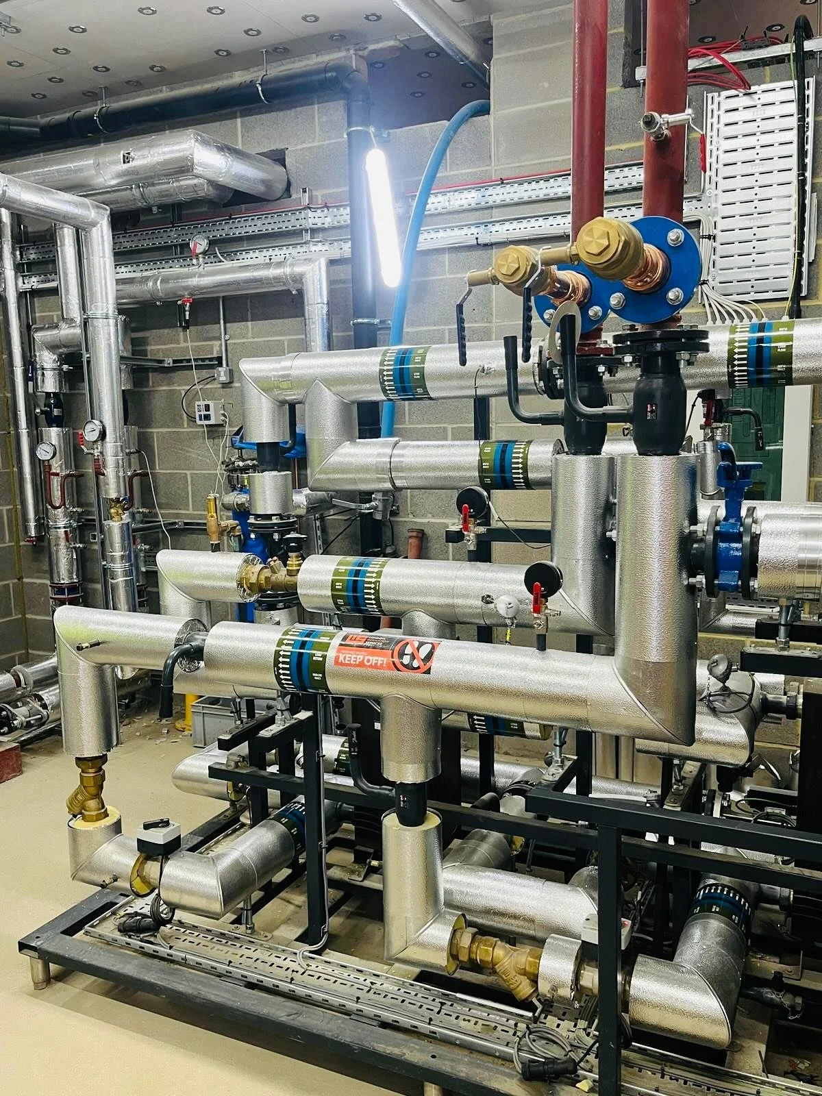 Great progress on the 02 skids 

Finishing touches to go on as in the valve jackets &amp; we are complete 👊🏼 #insulation #londoninsulationservices