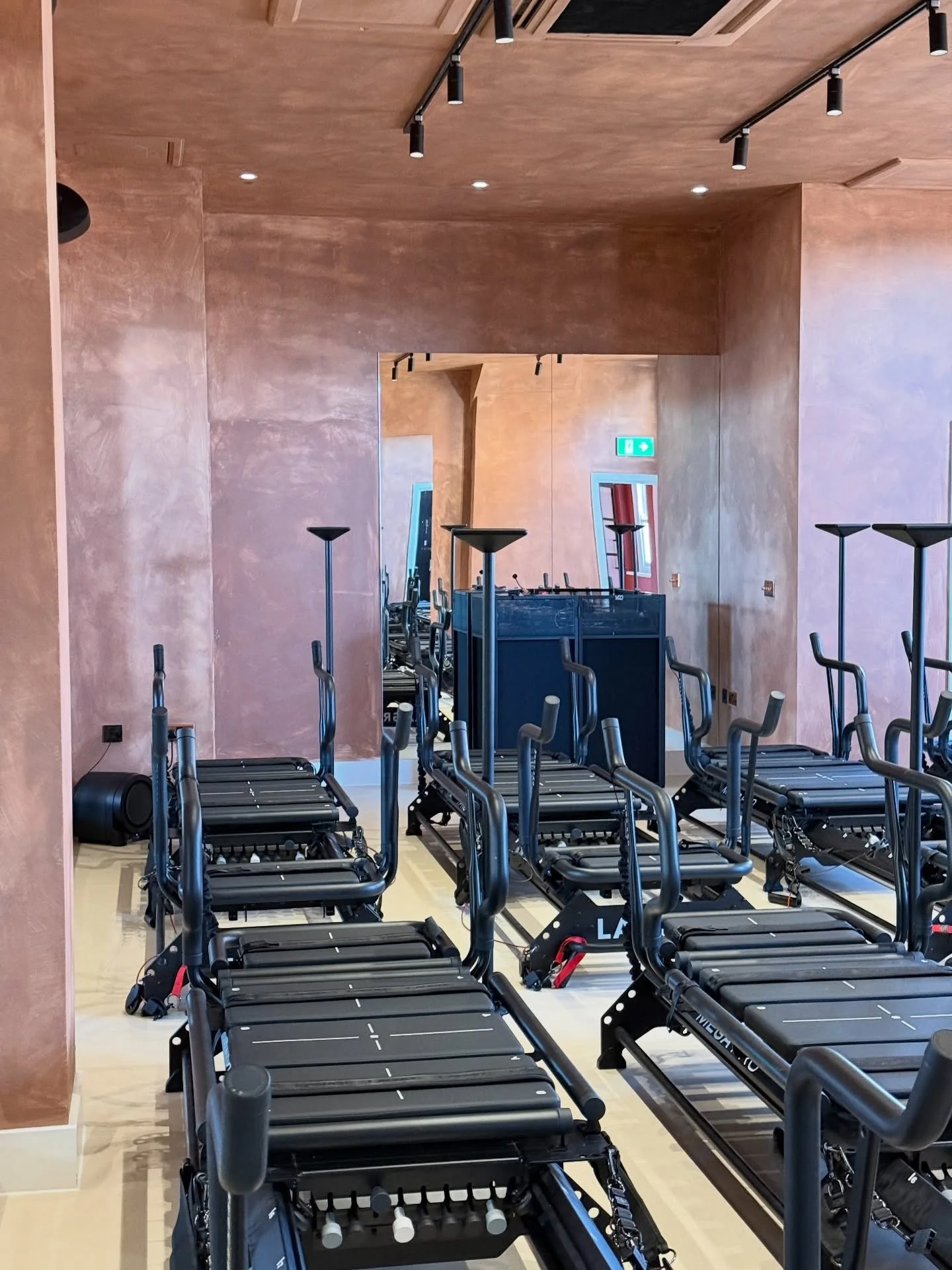 The girls in the office headed down to @lalalagree today for some team bonding - aswell as sharing our support for a local, newly opened, women owned business!👑

An amazing space just a few doors away from our offices. And now we wait for the girls 