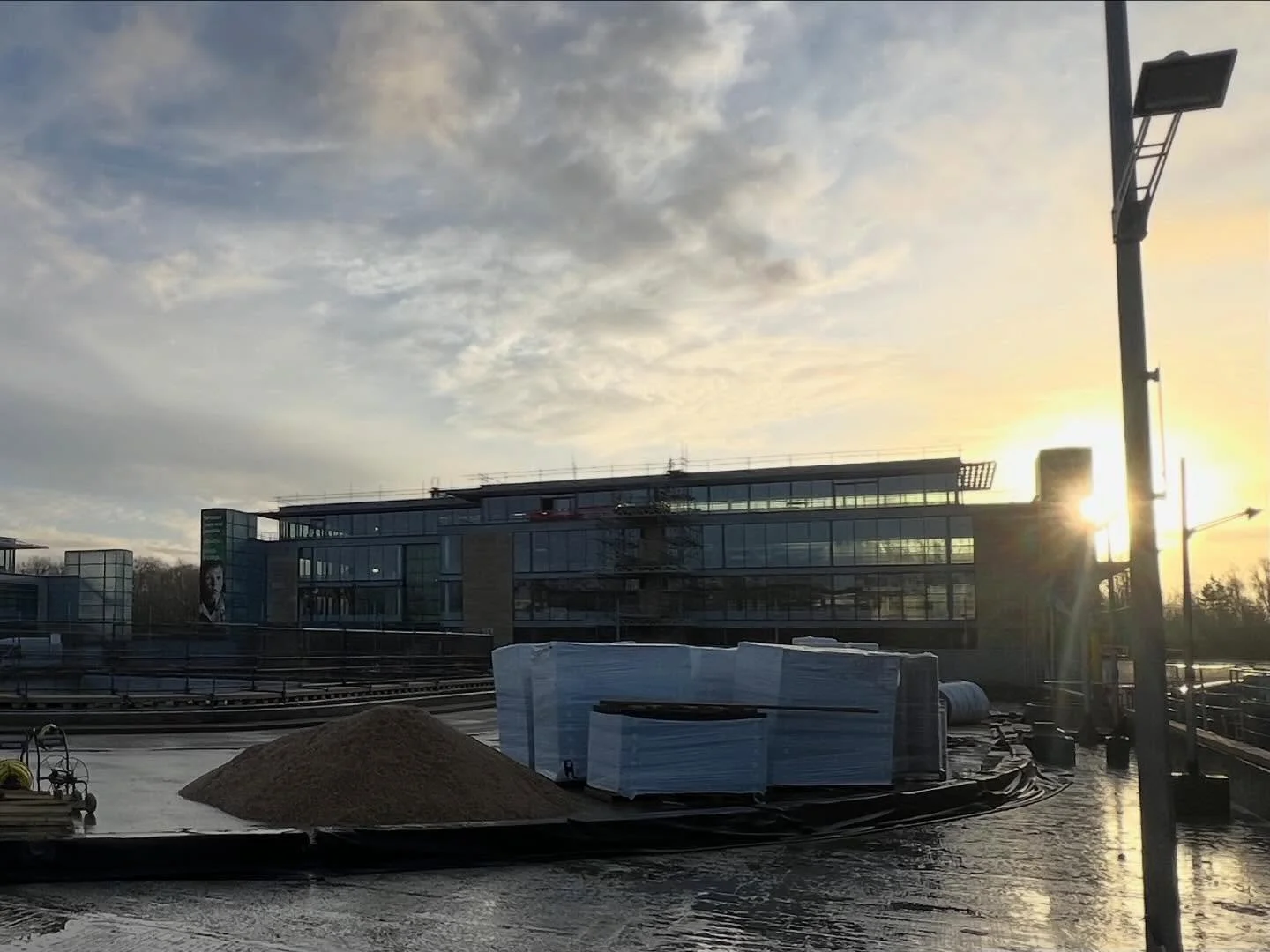 PROJECT SECURED ✅ 🔒 

Bedfont lakes - Building 10 starts for us today. 

- Ventilation package 

#inuslation #londoninsulationservices