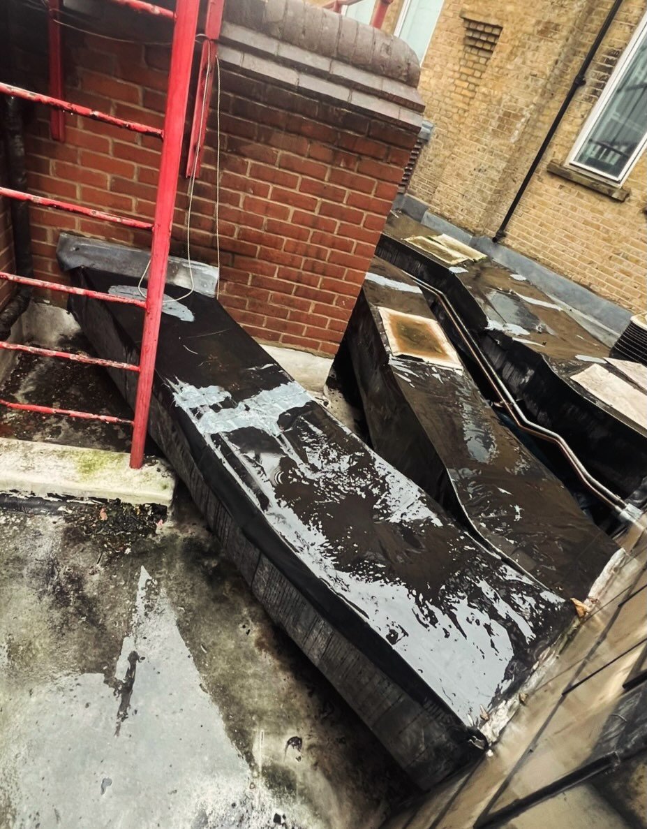 OUT WITH THE OLD &amp; IN WITH THE NEW 👌🏼

Never question the process 

#insulation #londoninsulationservices