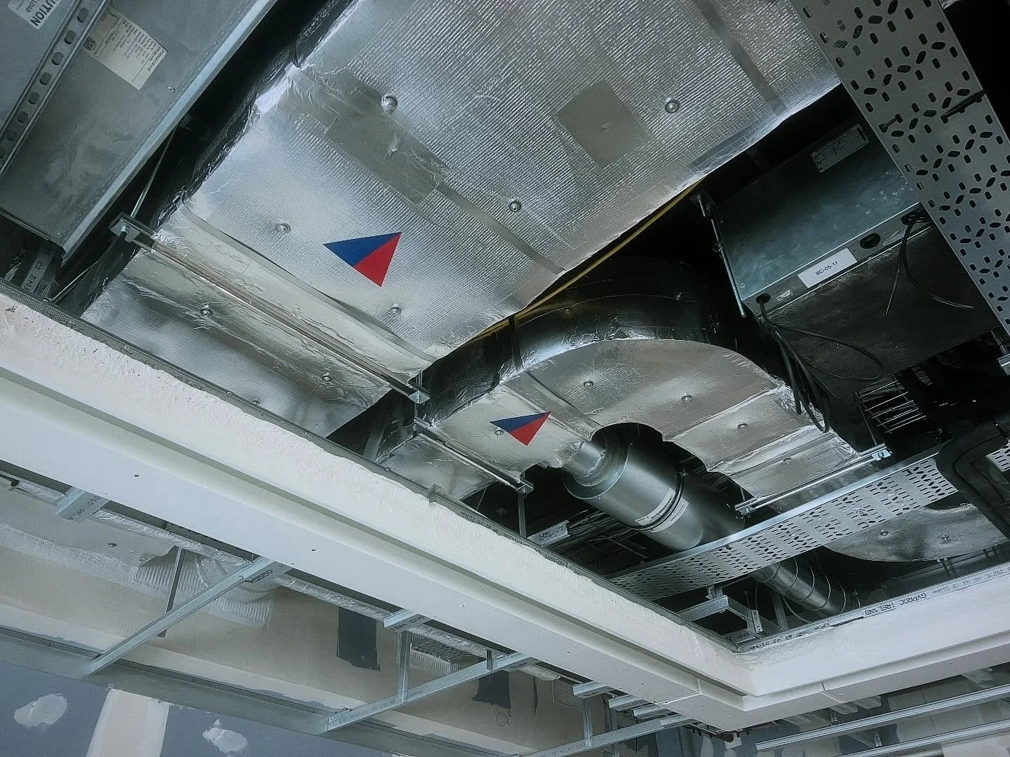 Project Blackbird

Level 6 &amp; 5 - Acoustic works using 10kg mufti 

#Insulation 
#londoninsulationservices