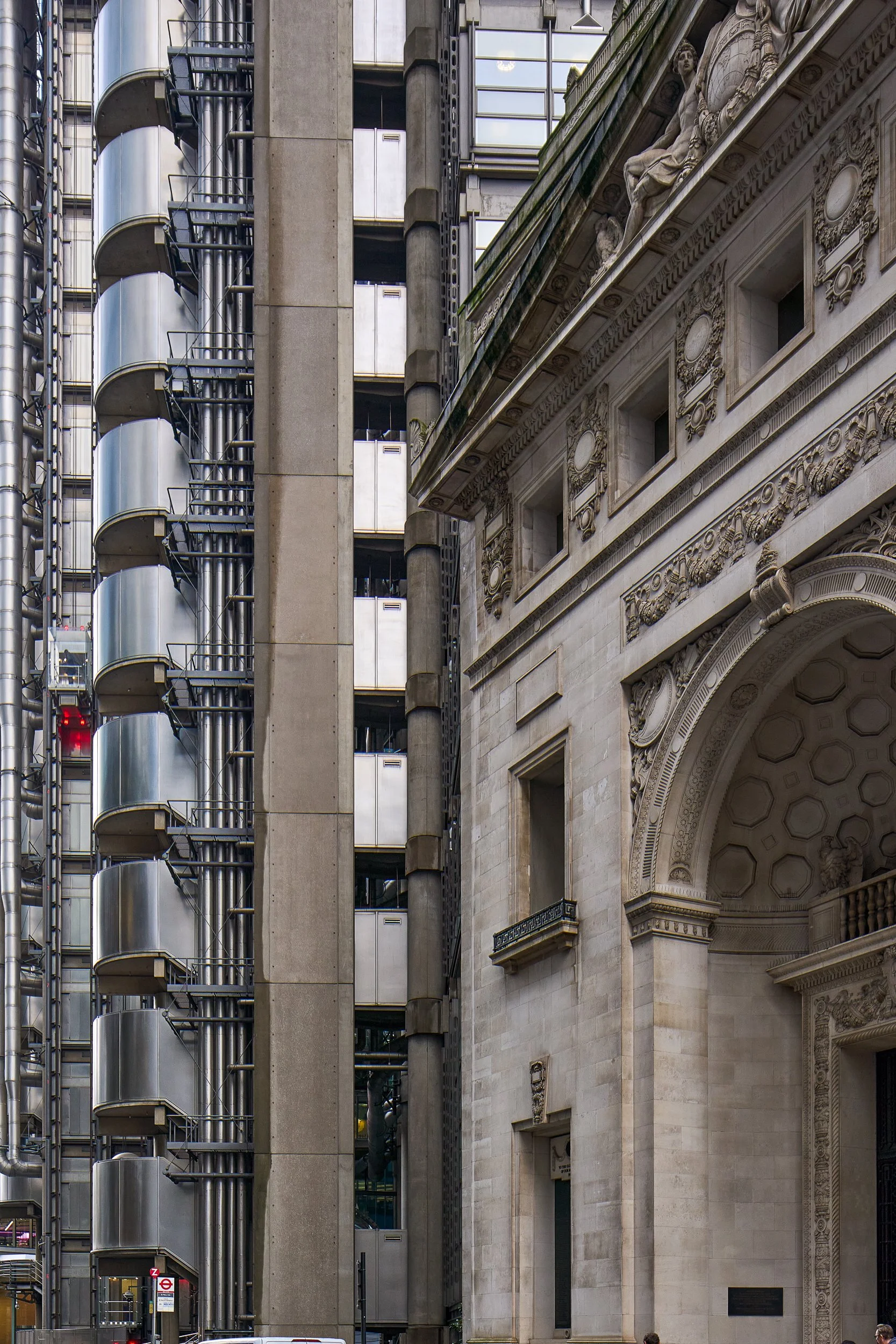 Llyods of London, Richard Rogers, Dylan Ford, 3.jpg