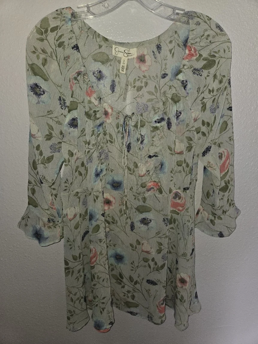 Jessica Simpson Floral Maternity Blouse