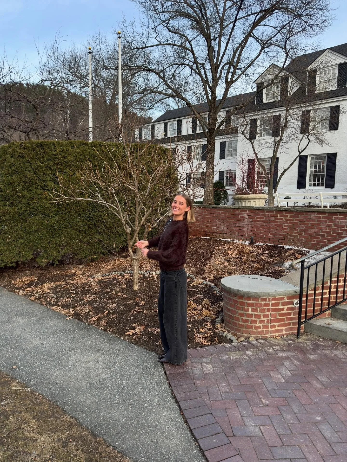 big weekend of celebrating mom&rsquo;s bday + dad&rsquo;s (almost) retirement!! 🥹🤍