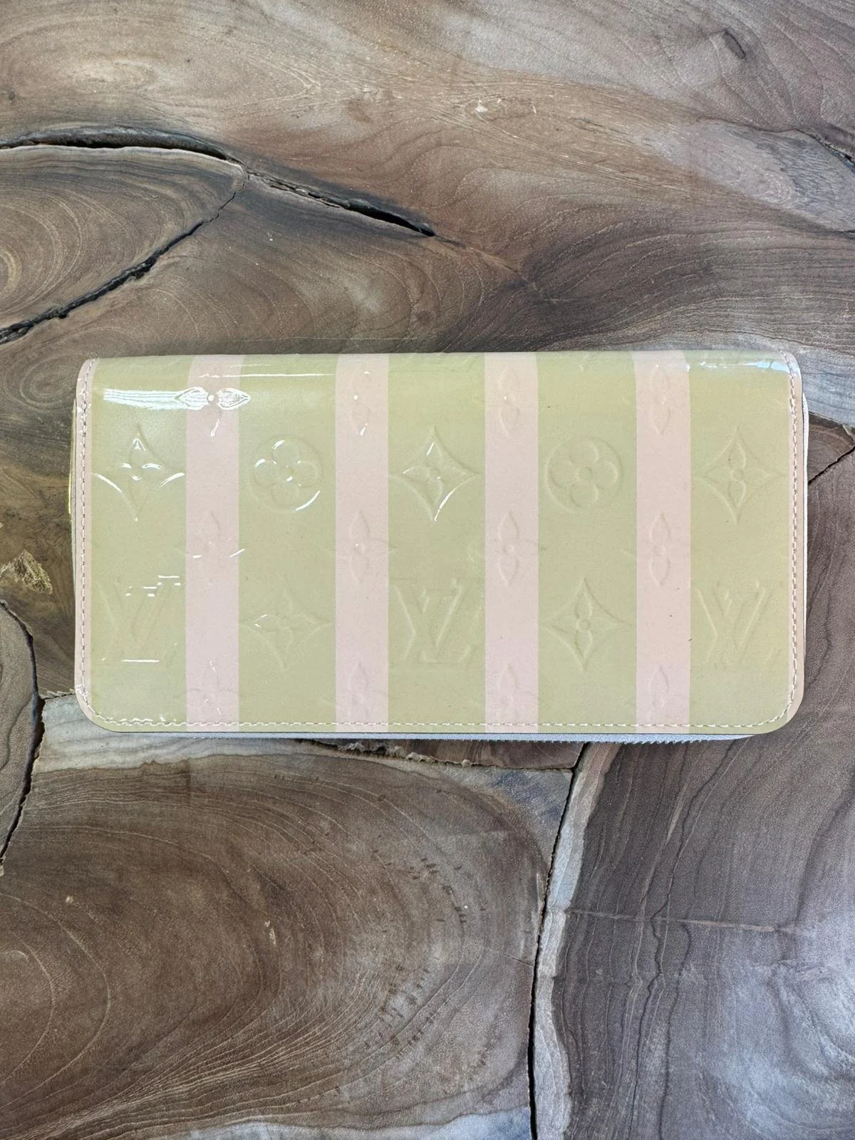 PHOTO-2025-12-13-13-40-40 2.jpg