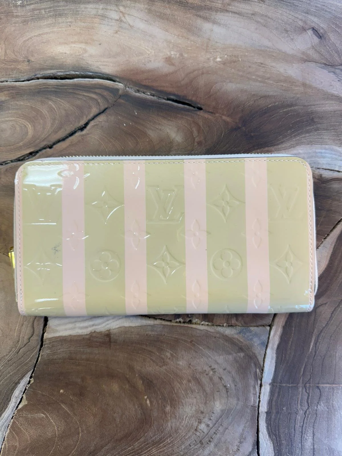 PHOTO-2025-12-13-13-40-40 3.jpg