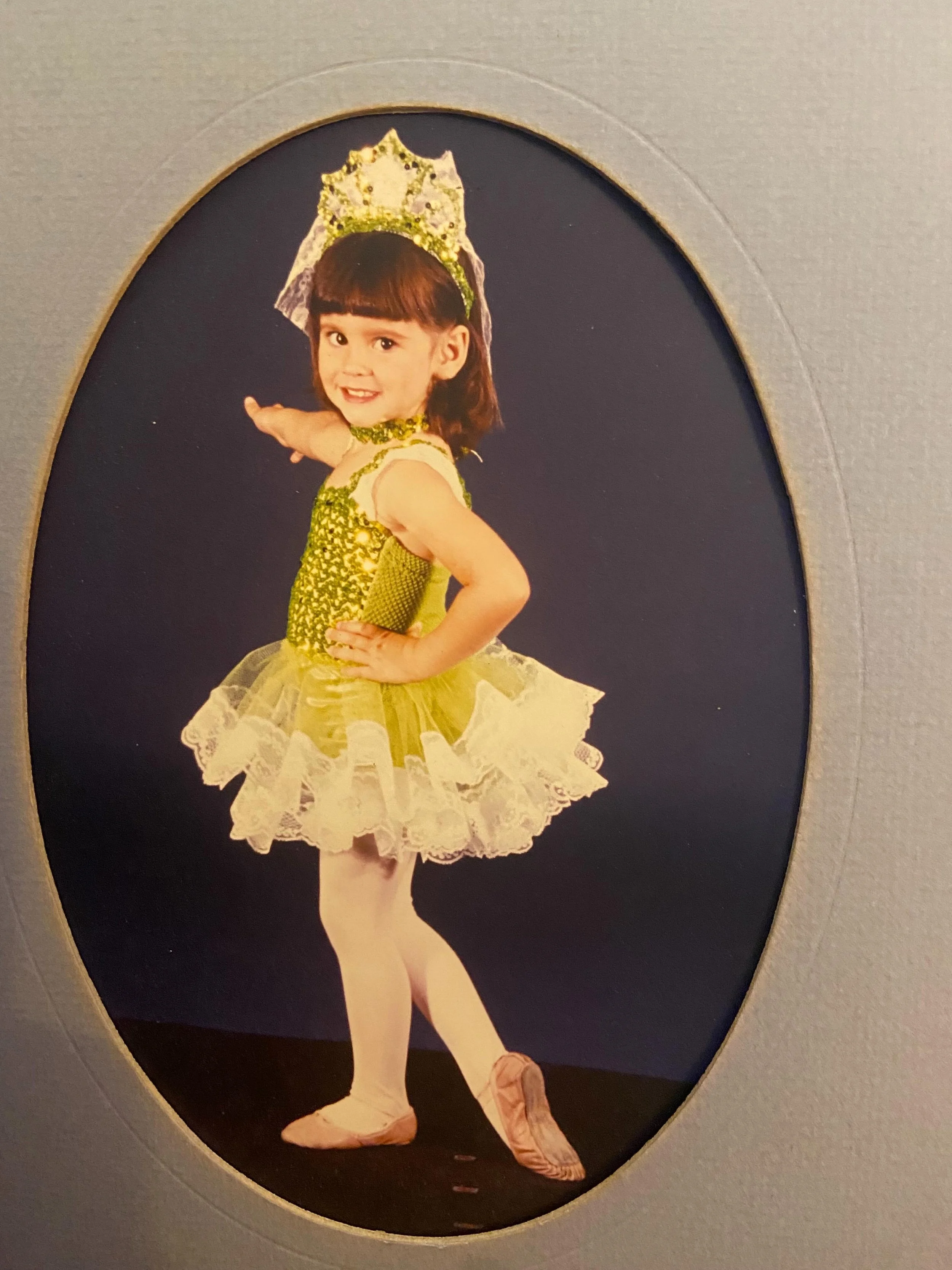 Thank you @ballareteatro for creating a safe space to try new things! It&rsquo;s been 40 years since this mom of 5 had ballet shows on and only  then for just one season. 

Adult dance is a gift of time. Of community. Of challenge. Of vulnerability. 