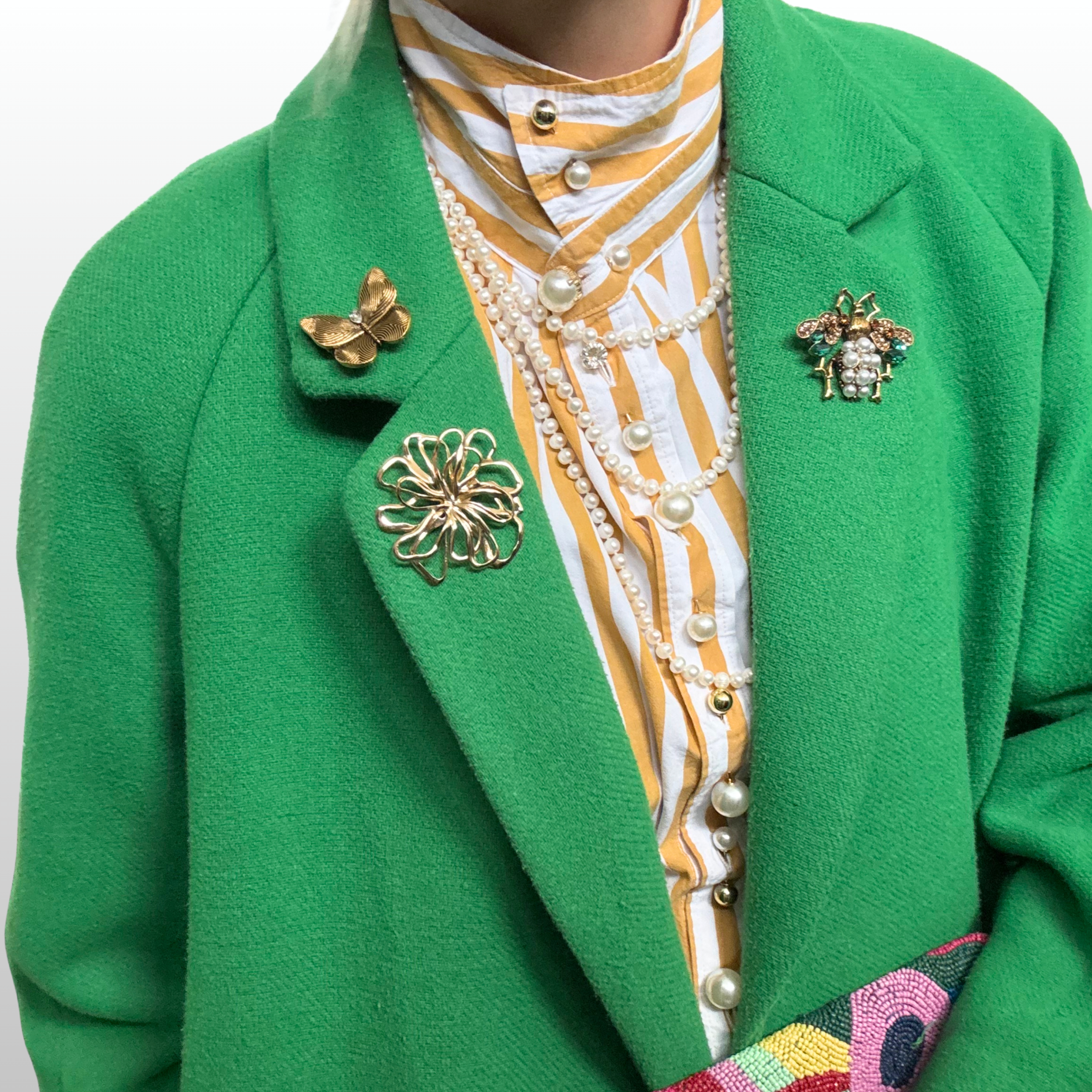 How to Style the Emerald Bumble Brooch: Modern Brooch Styling Inspiration &amp; Outfit Ideas