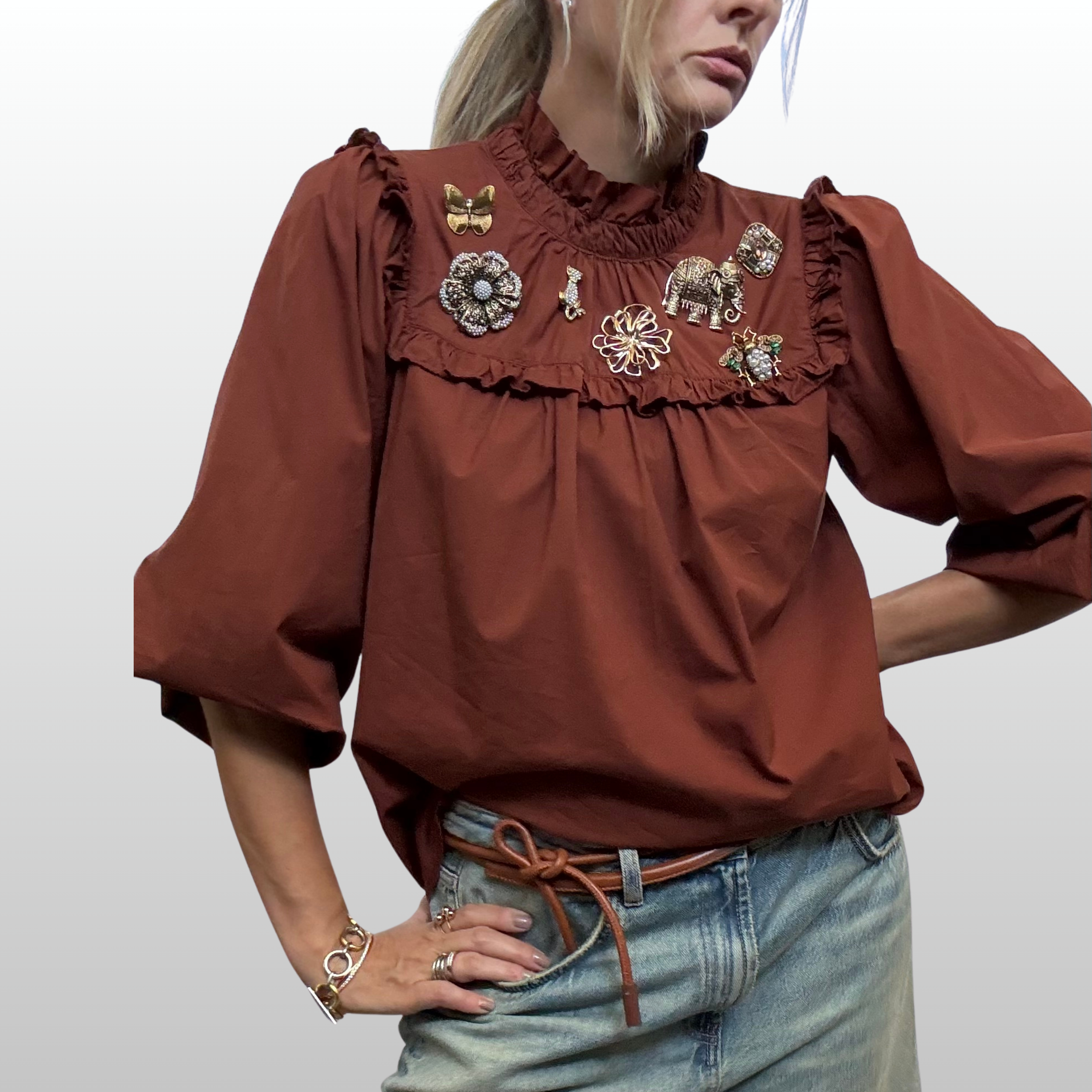 brooch-cluster-blouse-the-brooch-house.png
