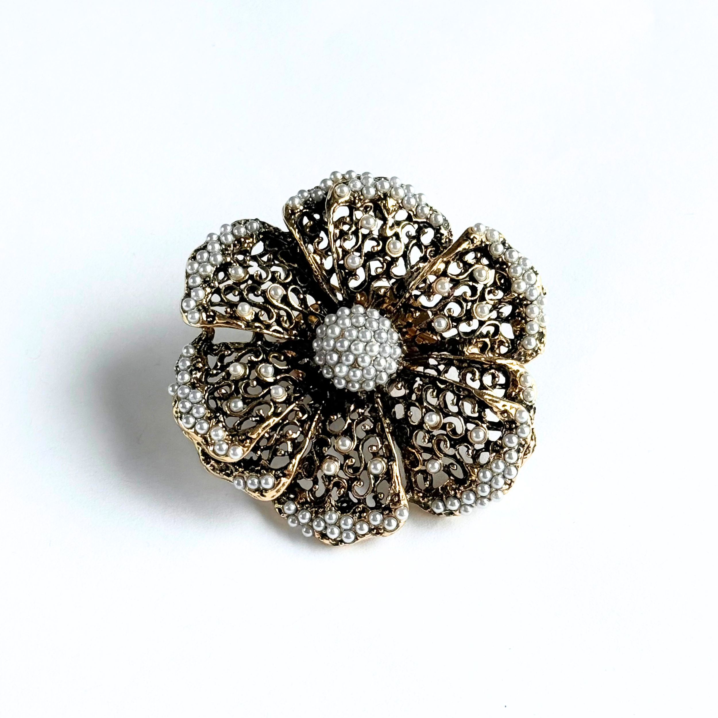 Baroque Blossom Magnetic Brooch House.png