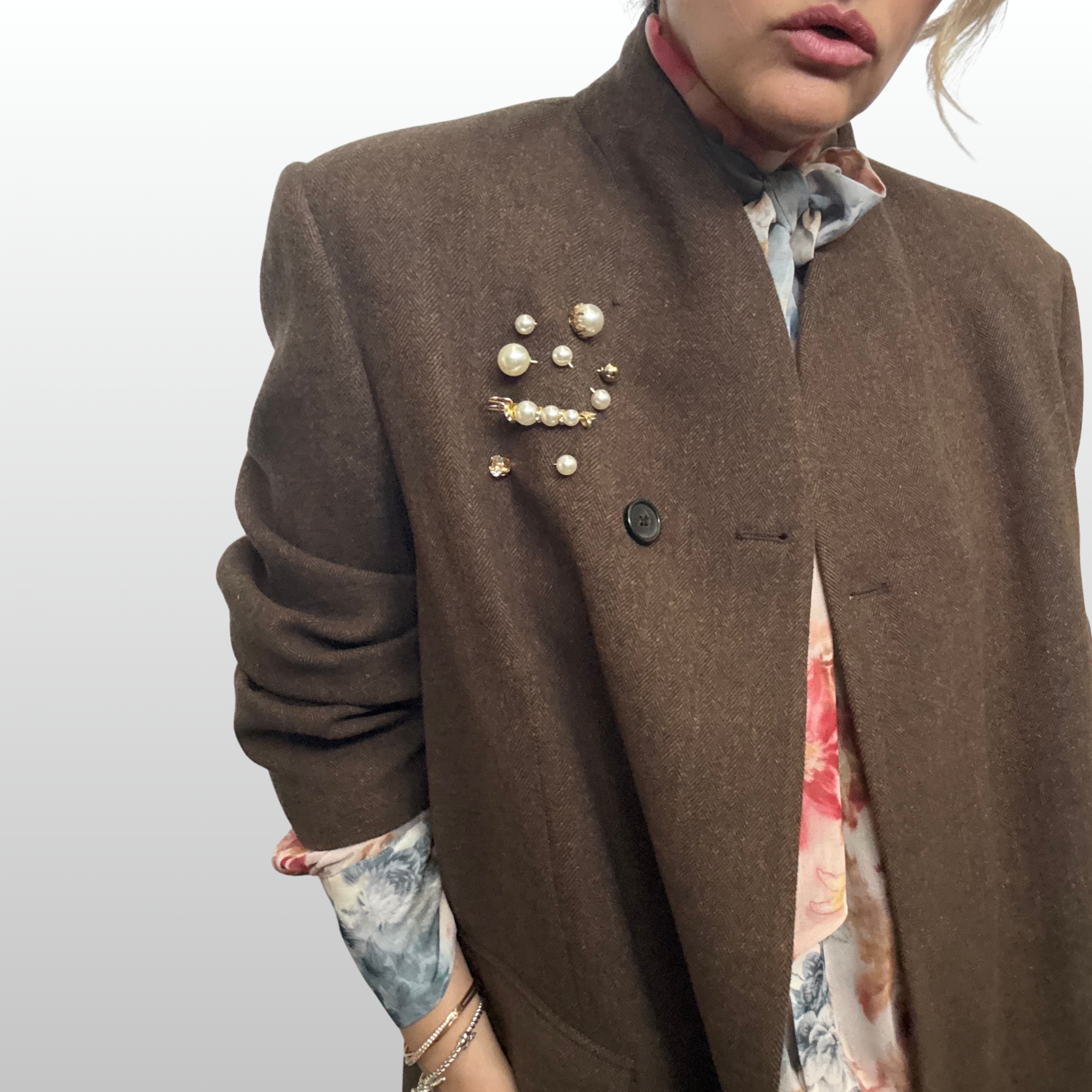 pearl-quintet-blazer-stack-the-brooch-house.png