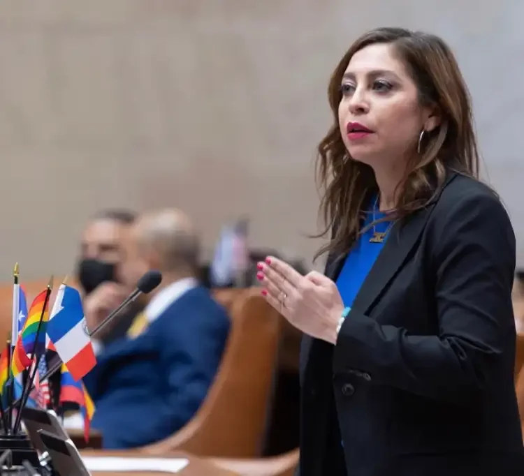 AOC and Velázquez endorse González-Rojas in bid for Senate District 13