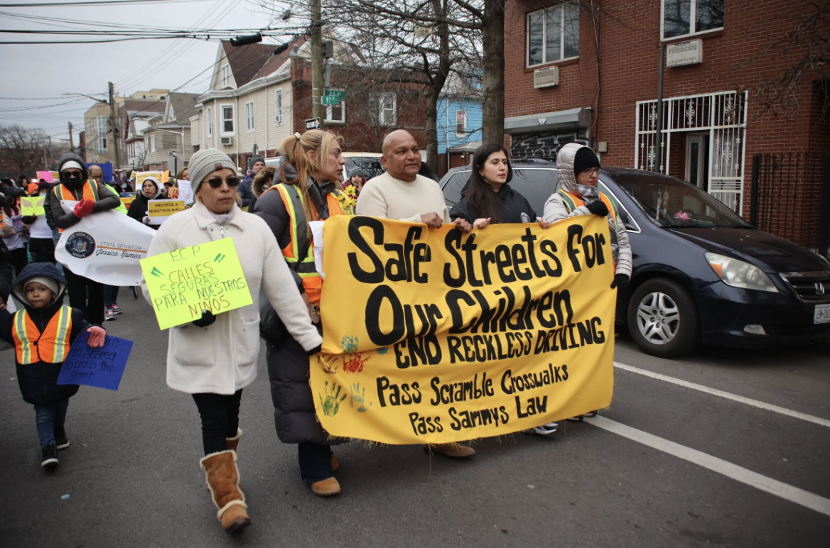 Queens pols and grieving families celebrate passage of Sammy’s Law